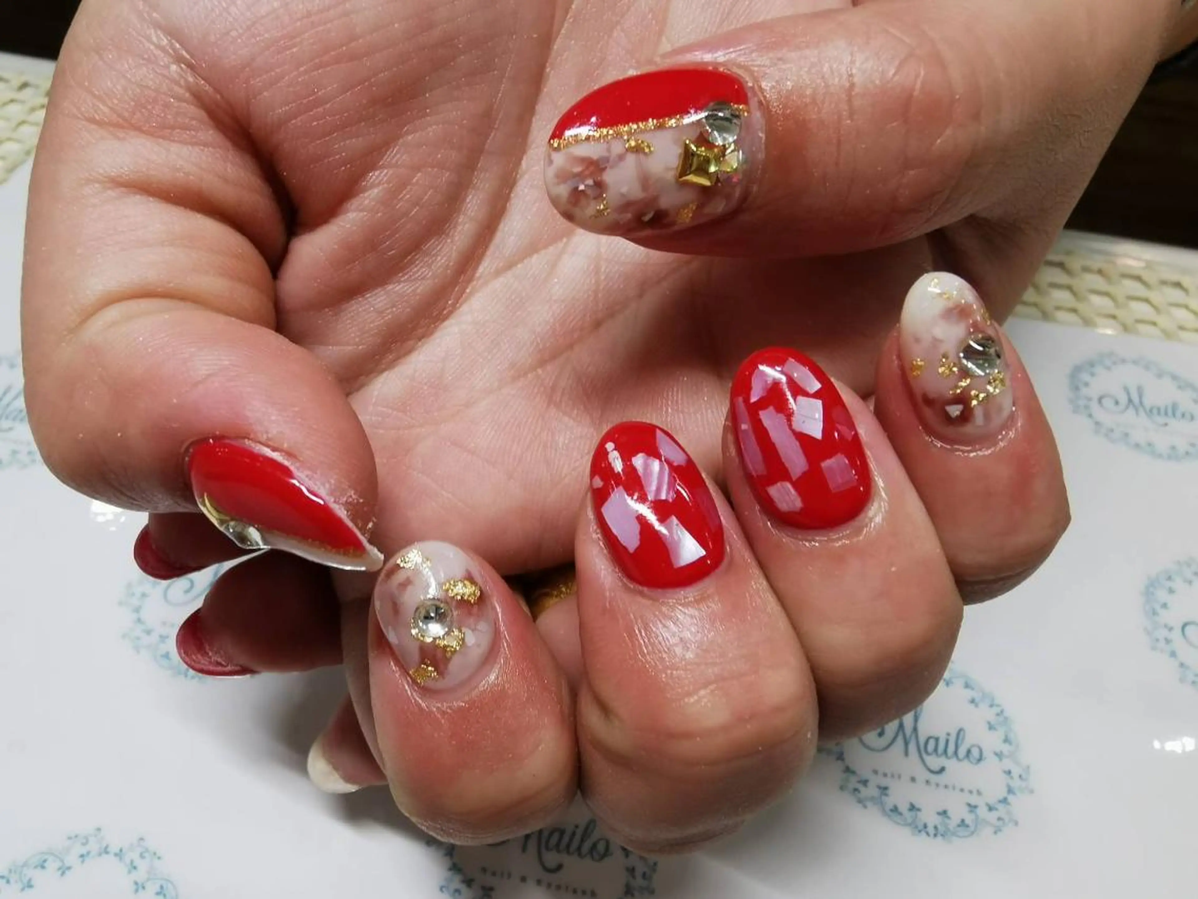 ネイル ネイルリボン 受付スタッフのネイルデザイン