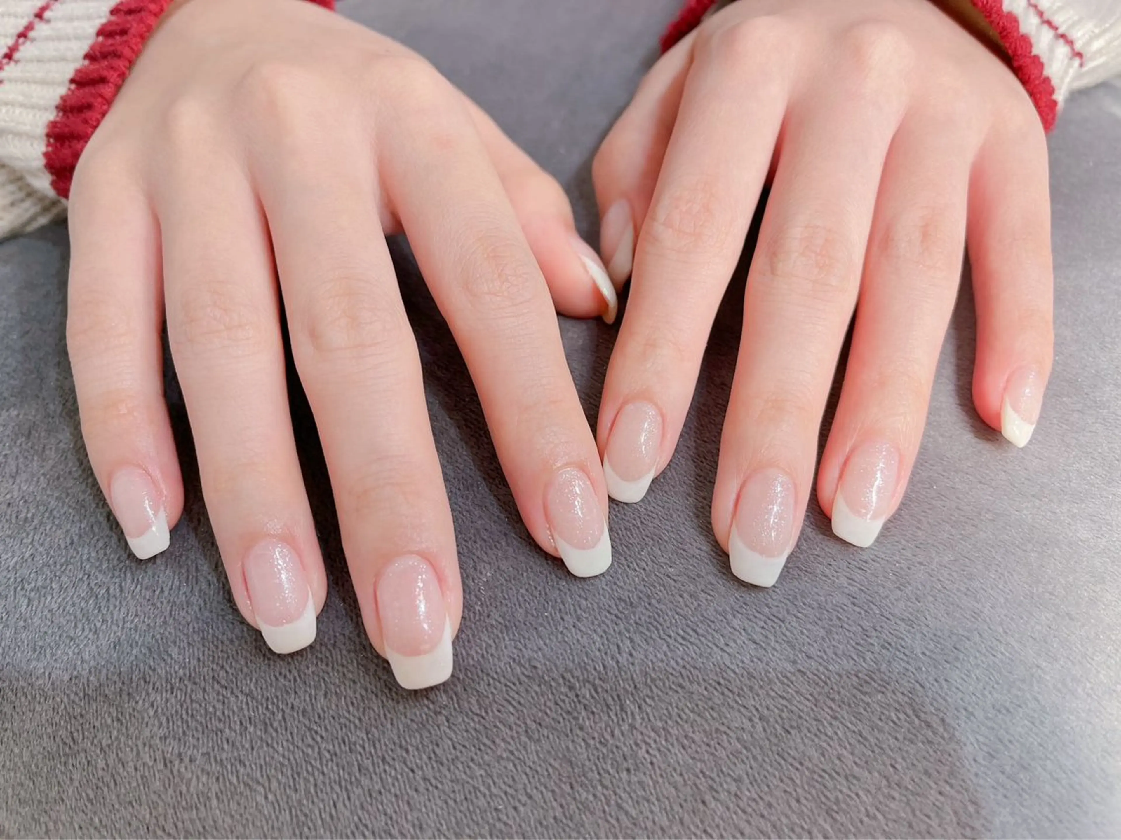 Hand フレンチネイル（オフ込み）の写真