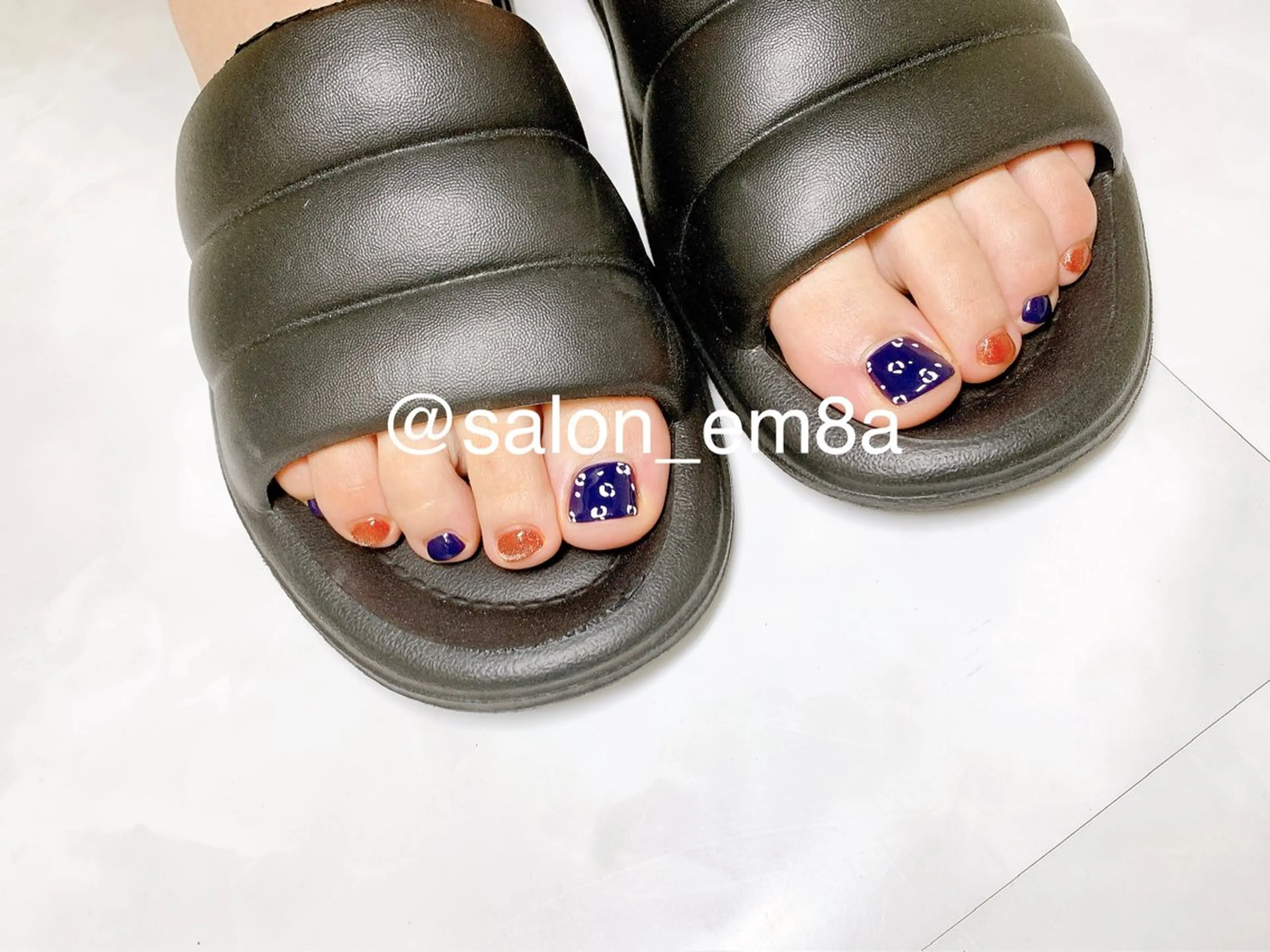 ネイル フットネイル ジェルネイル フットネイル salon EM&A emiのネイルデザイン