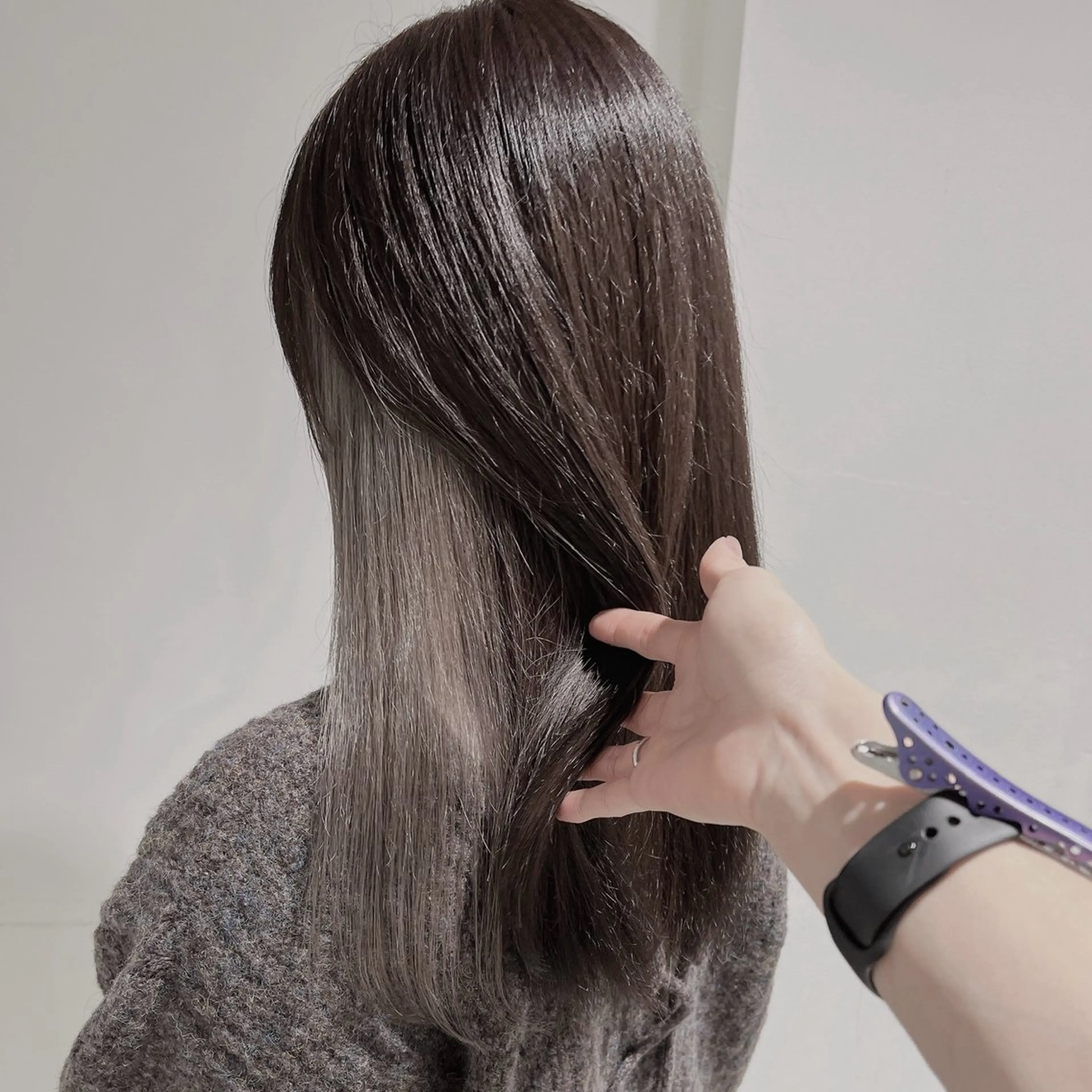 カラー ヘアカラー トリートメント ヘッドスパ ヘアセット 韓国レイヤー🕊️ 柔らかベージュ🧸のヘアスタイル