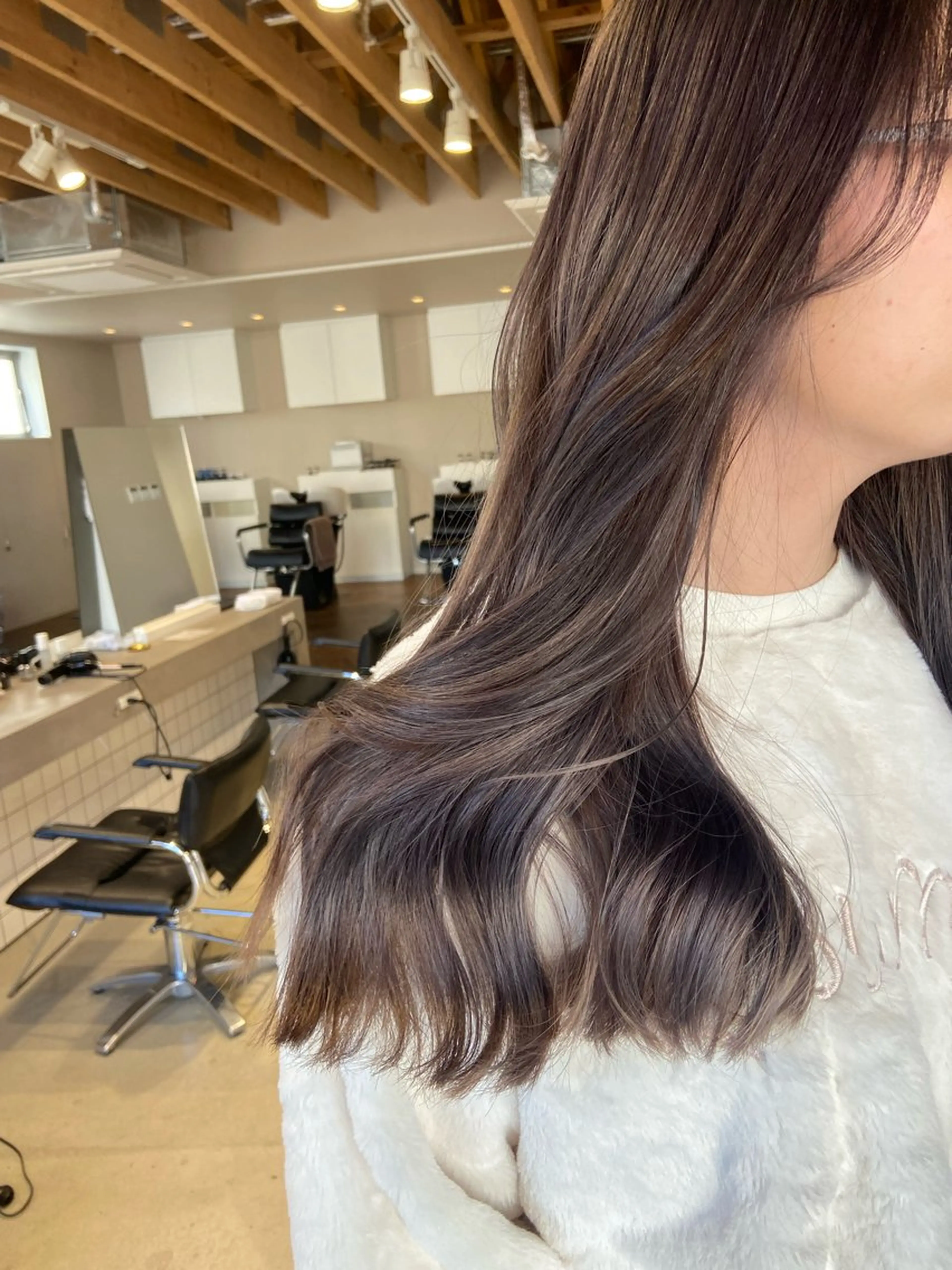 セミロング カラー haruki所属・. nozomiのヘアスタイル