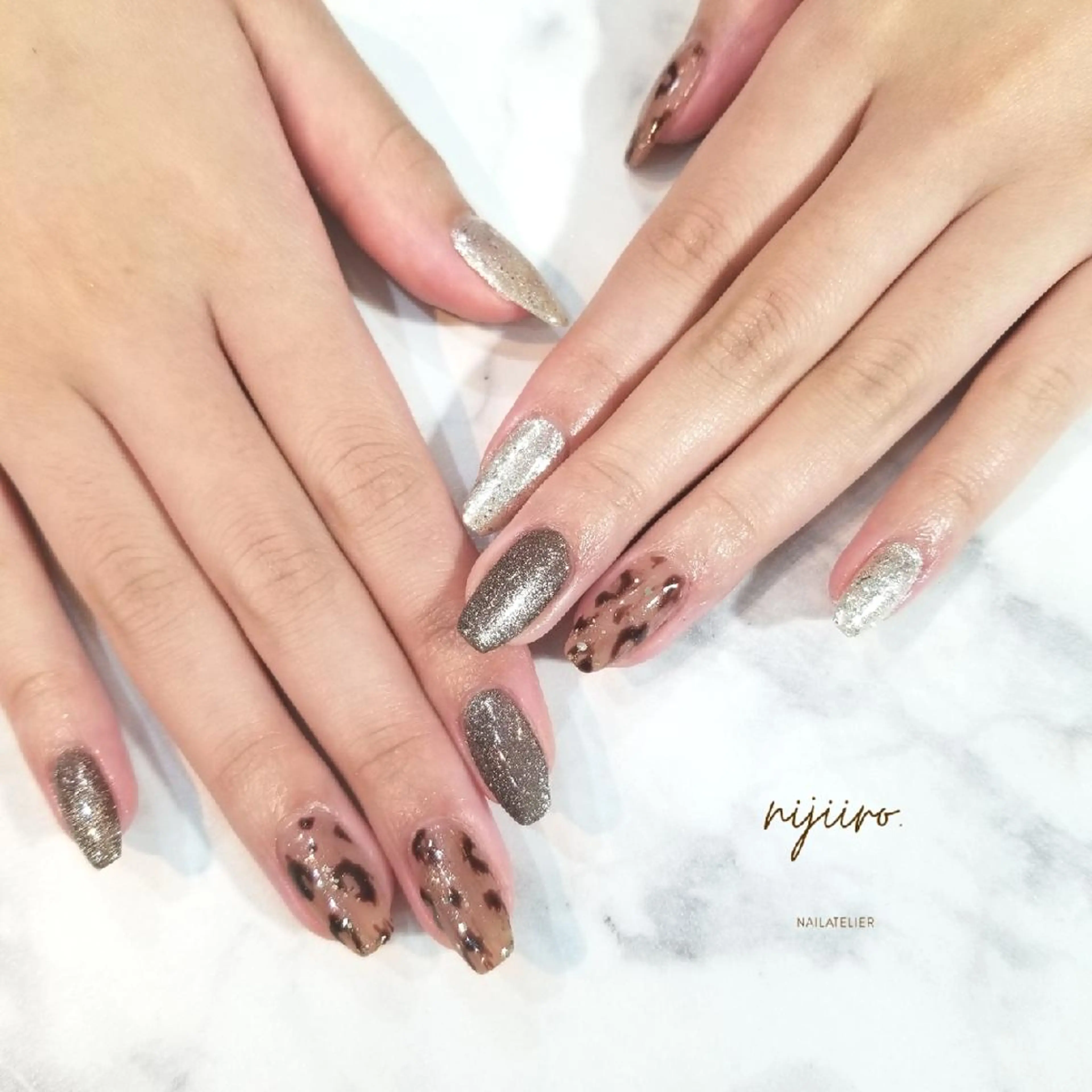 ネイル アニマル柄 マグネットネイル ハンドネイル nailatelier nijiiro.所属・nijiiro🌈 サトウのネイルデザイン