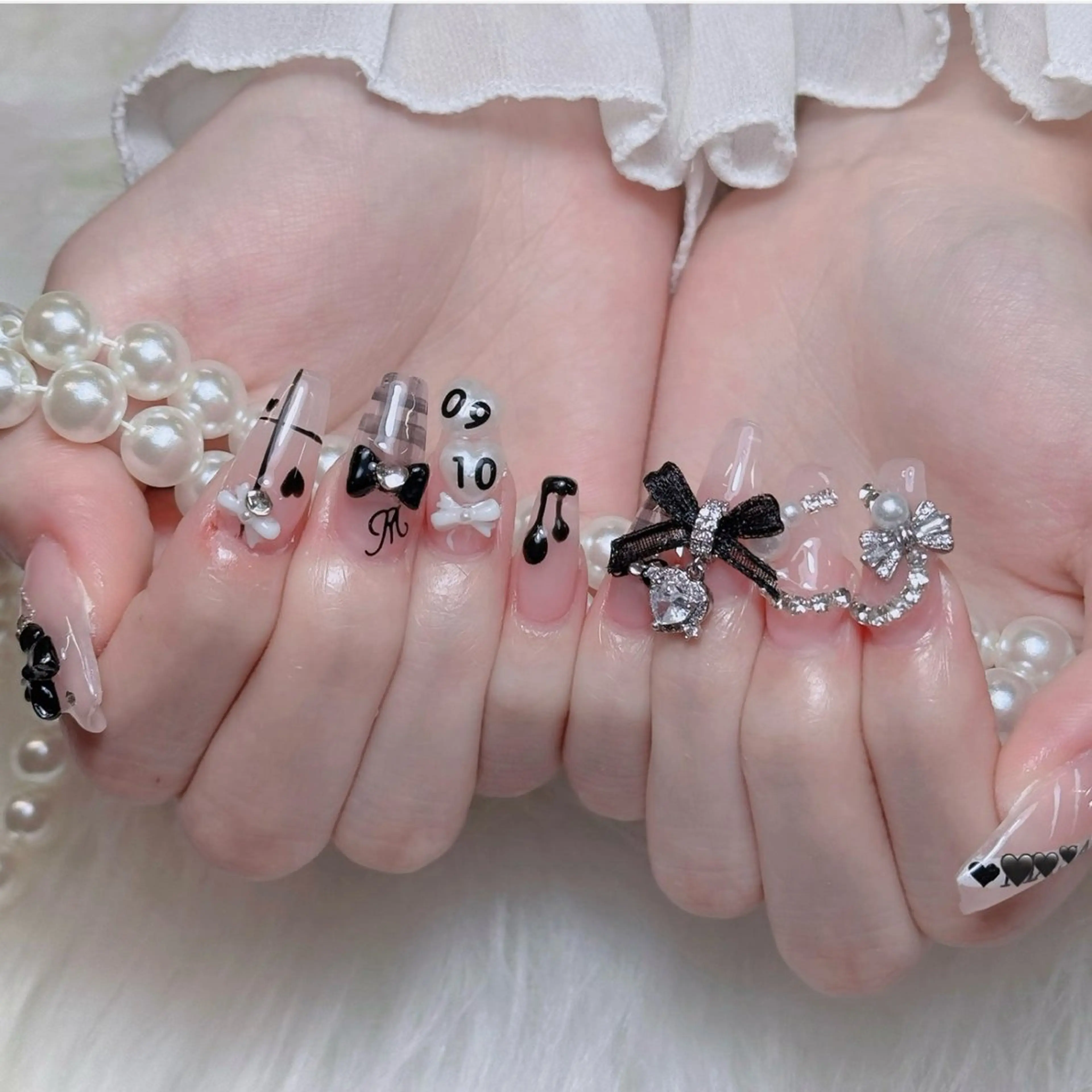 ネイル オーロラネイル チークネイル フットネイル フレンチネイル 韓国ネイル ハンドネイル Lumi Nailのネイルデザイン