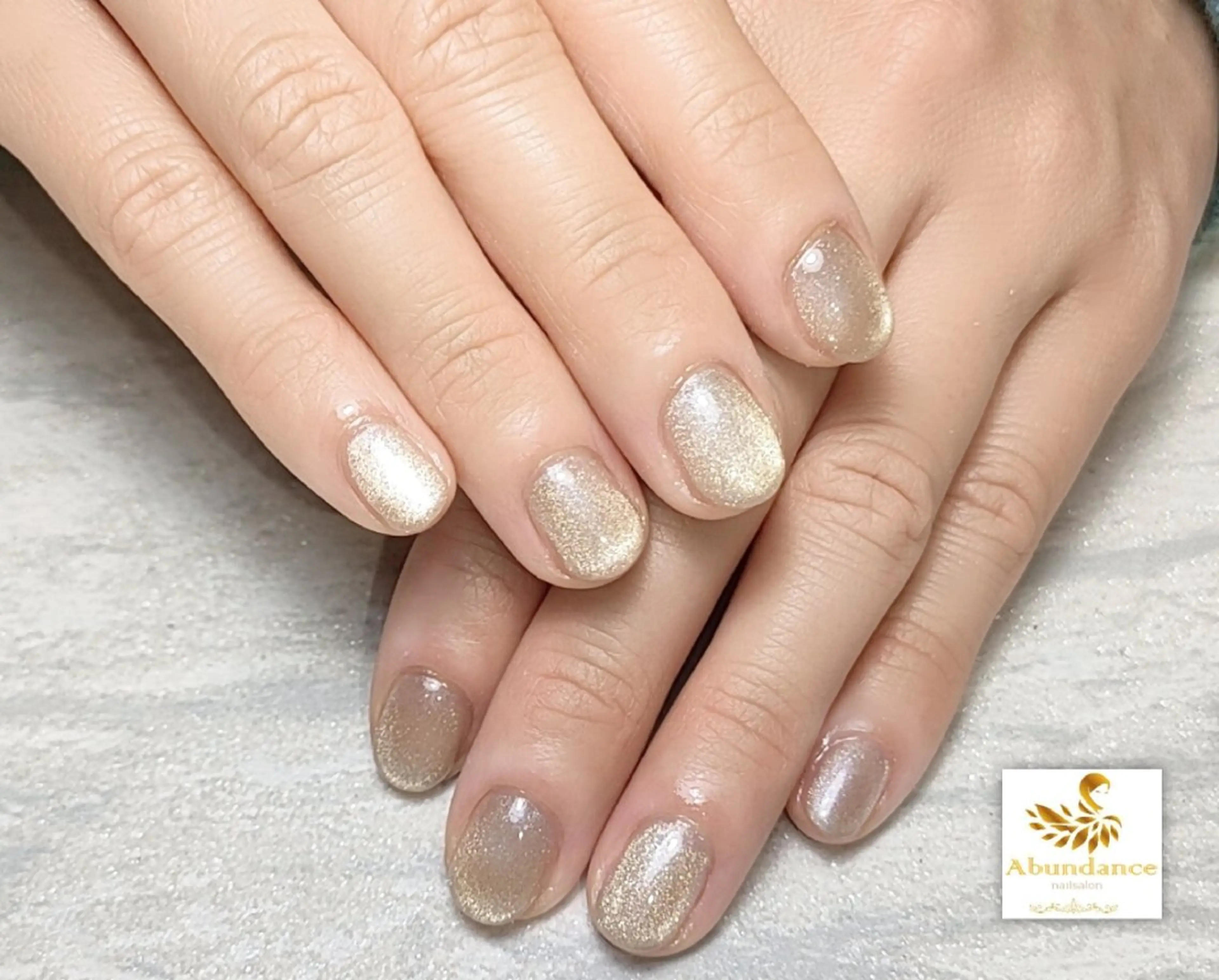 ネイル 氷ネイル・うるうるネイル キラキラネイル マグネットネイル オフィスネイル ハンドネイル 完全予約制個室サロン Abundancesのネイルデザイン