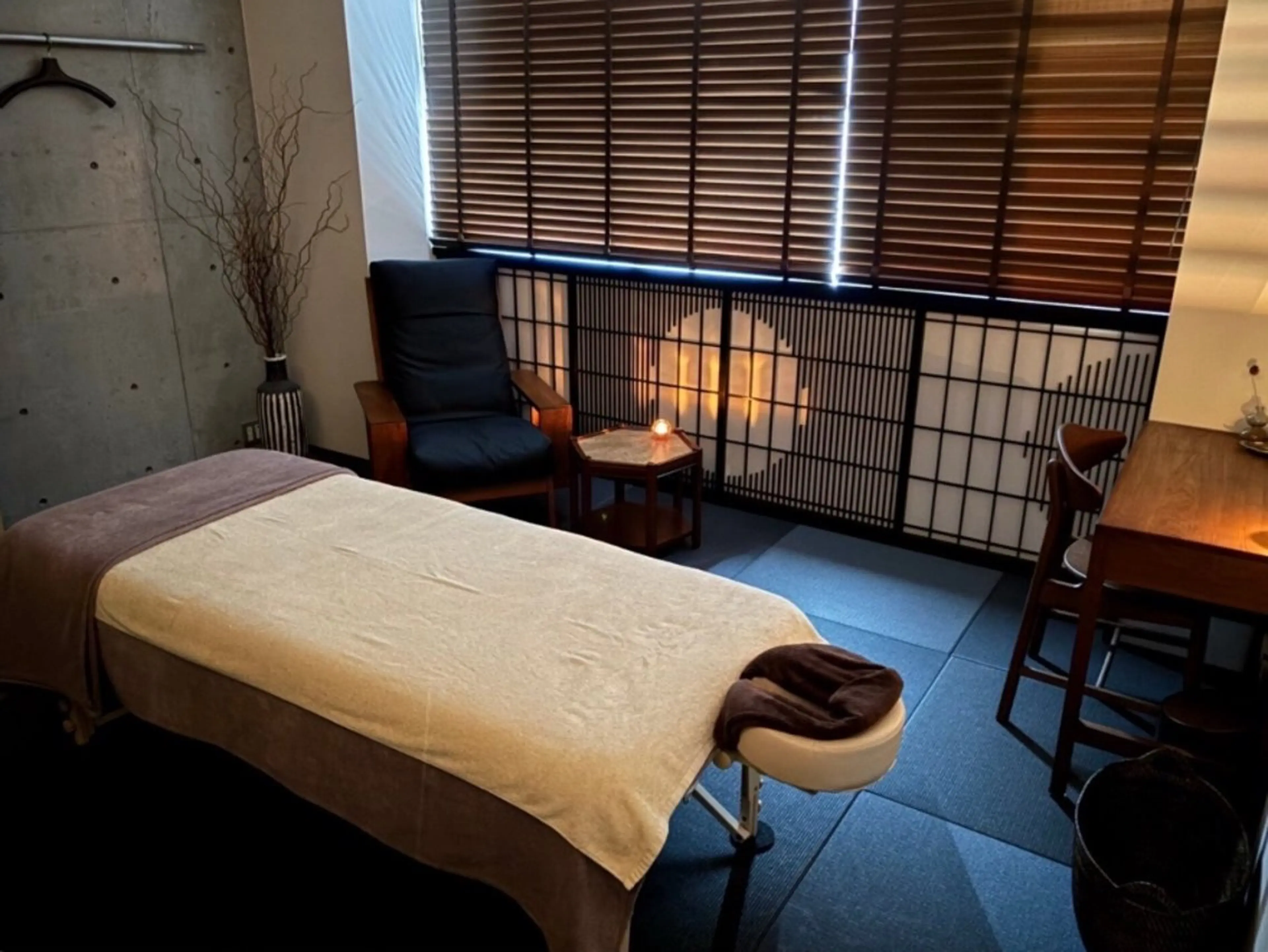 Loa Nature ロアナチュール大阪江戸堀店所属・chika セラピストのエステ・リラクイメージ