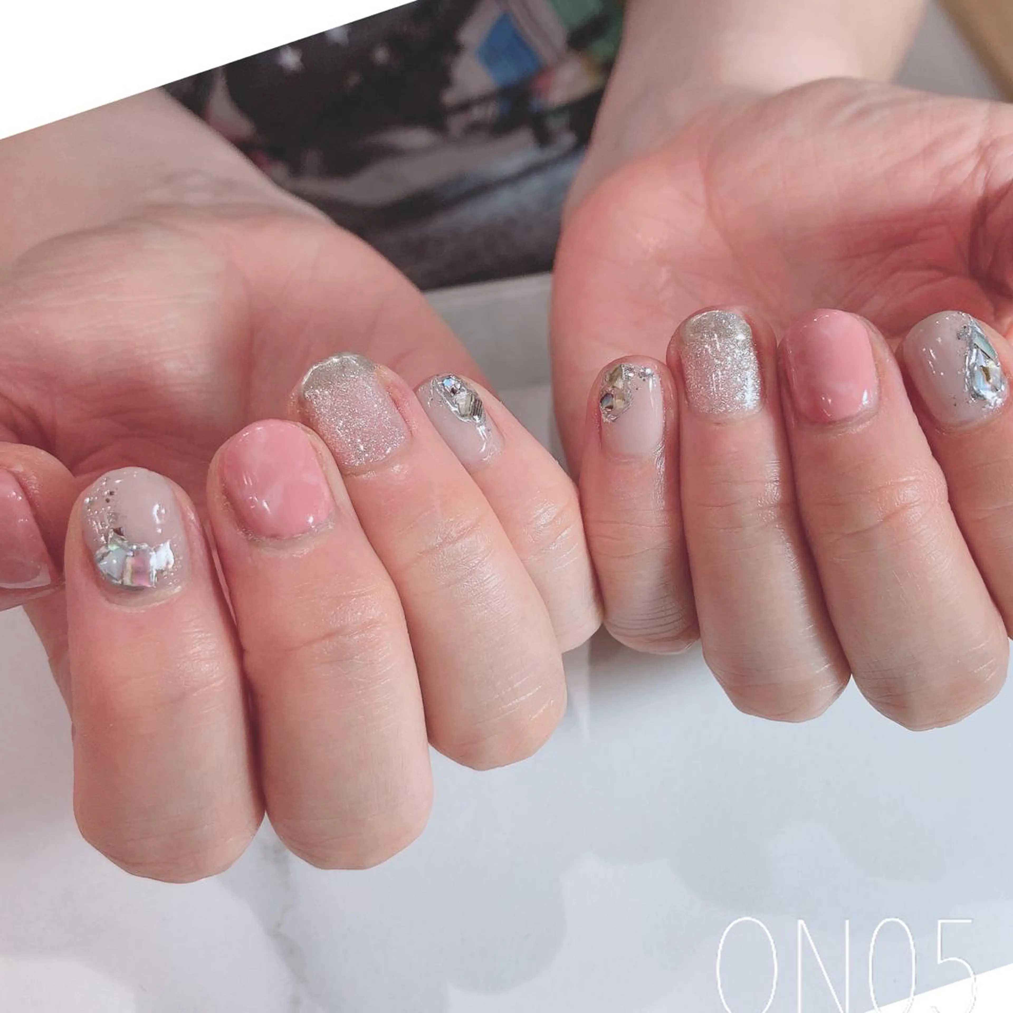 ネイル 園 寛子 （ネイリスト）のネイルデザイン