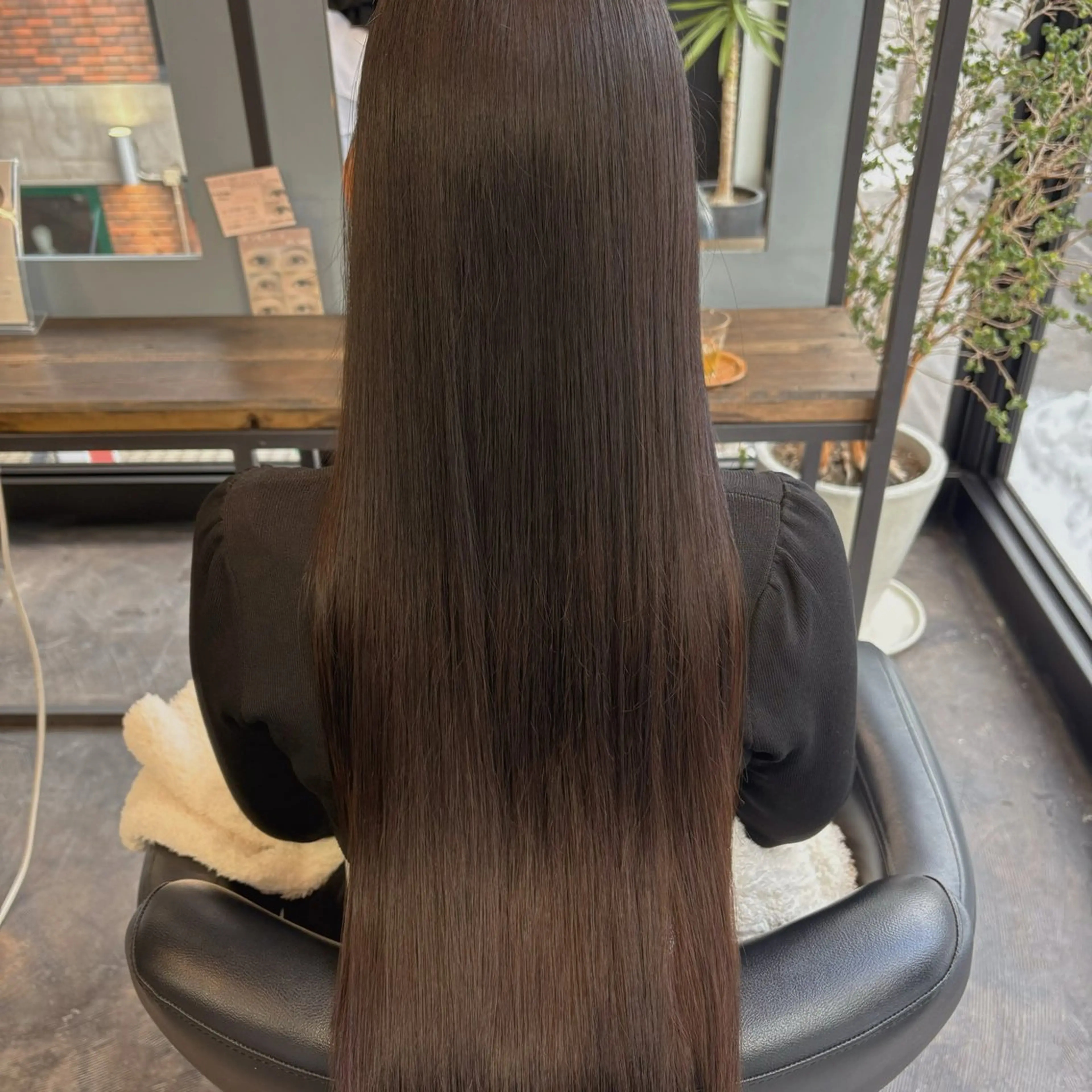 ロング 髪質改善 縮毛矯正 縮毛矯正 ユイカ🐮暖色カラー / 髪質改善のヘアスタイル