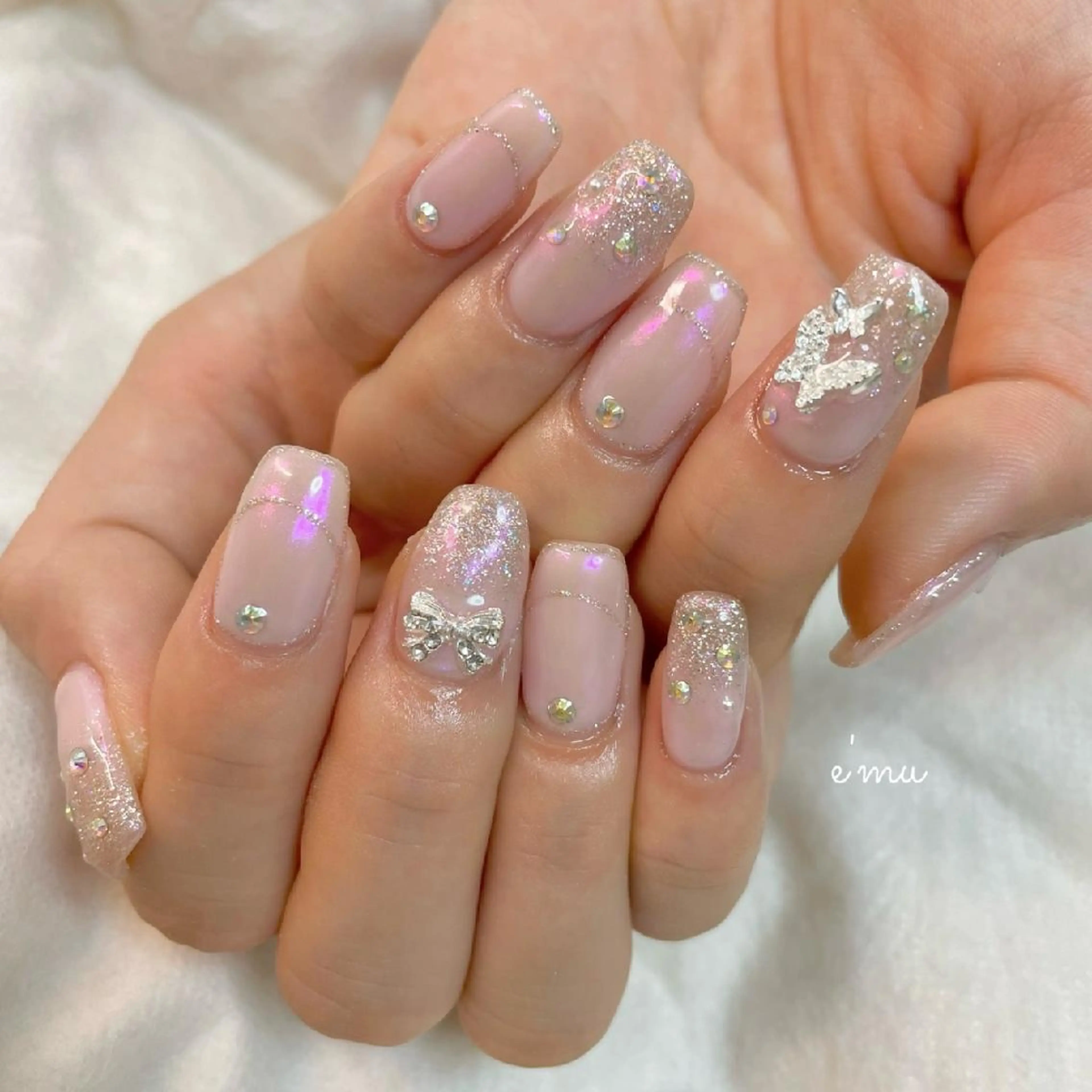 ネイル オーロラネイル フレンチネイル 韓国ネイル ピンク ワンホンネイル nail salon e'mu💐のネイルデザイン