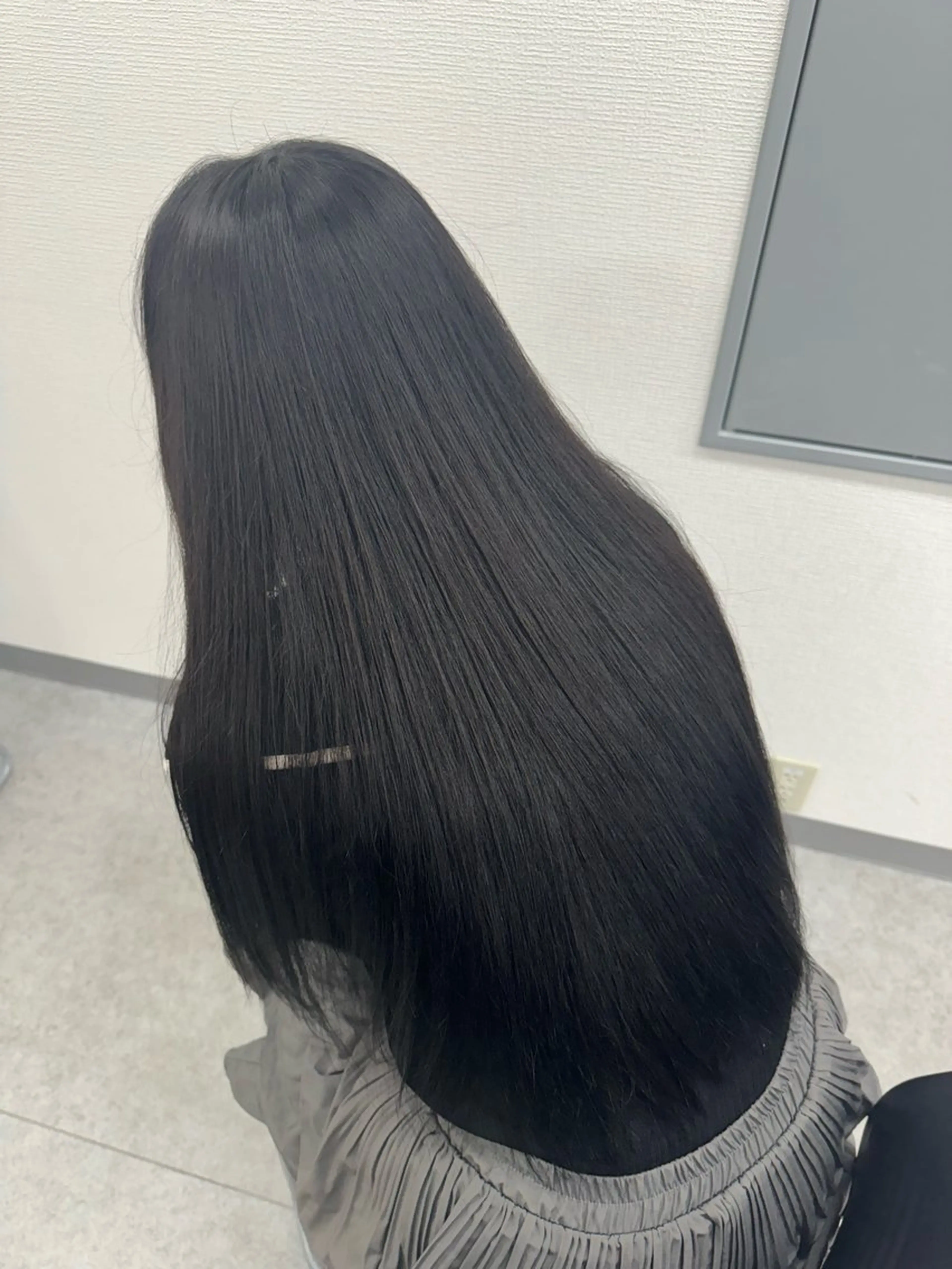 ロング カラー ヘアアレンジ 透明感カラー 髪質改善 ヘアカラー トリートメント 韓国レイヤーカット /韓国トレンドカラーのヘアスタイル