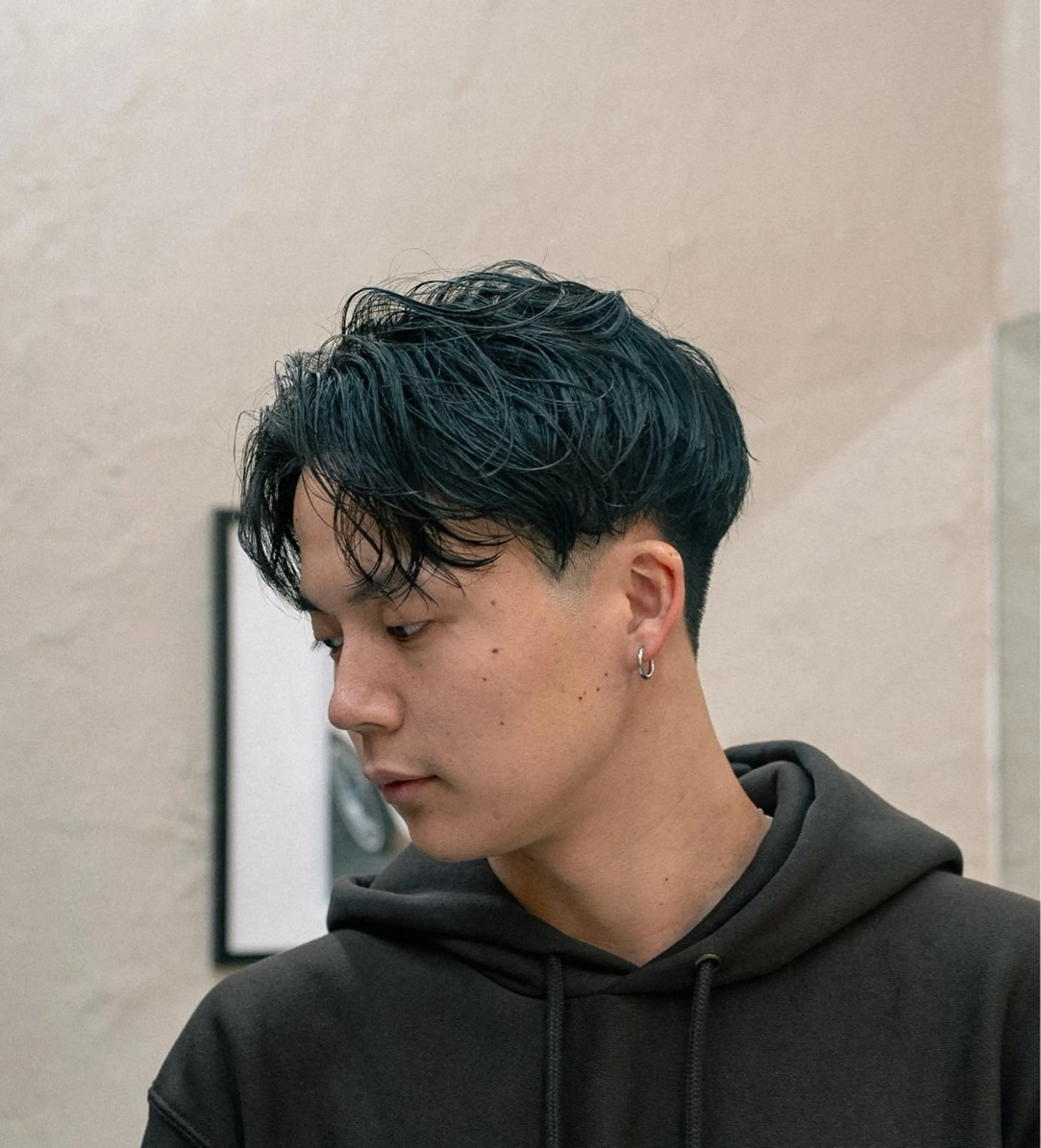 ショート カラー パーマ メンズ センターパート ニュアンスパーマ カット パーマ 🔗メンズサロン🔗 Kieのヘアスタイル