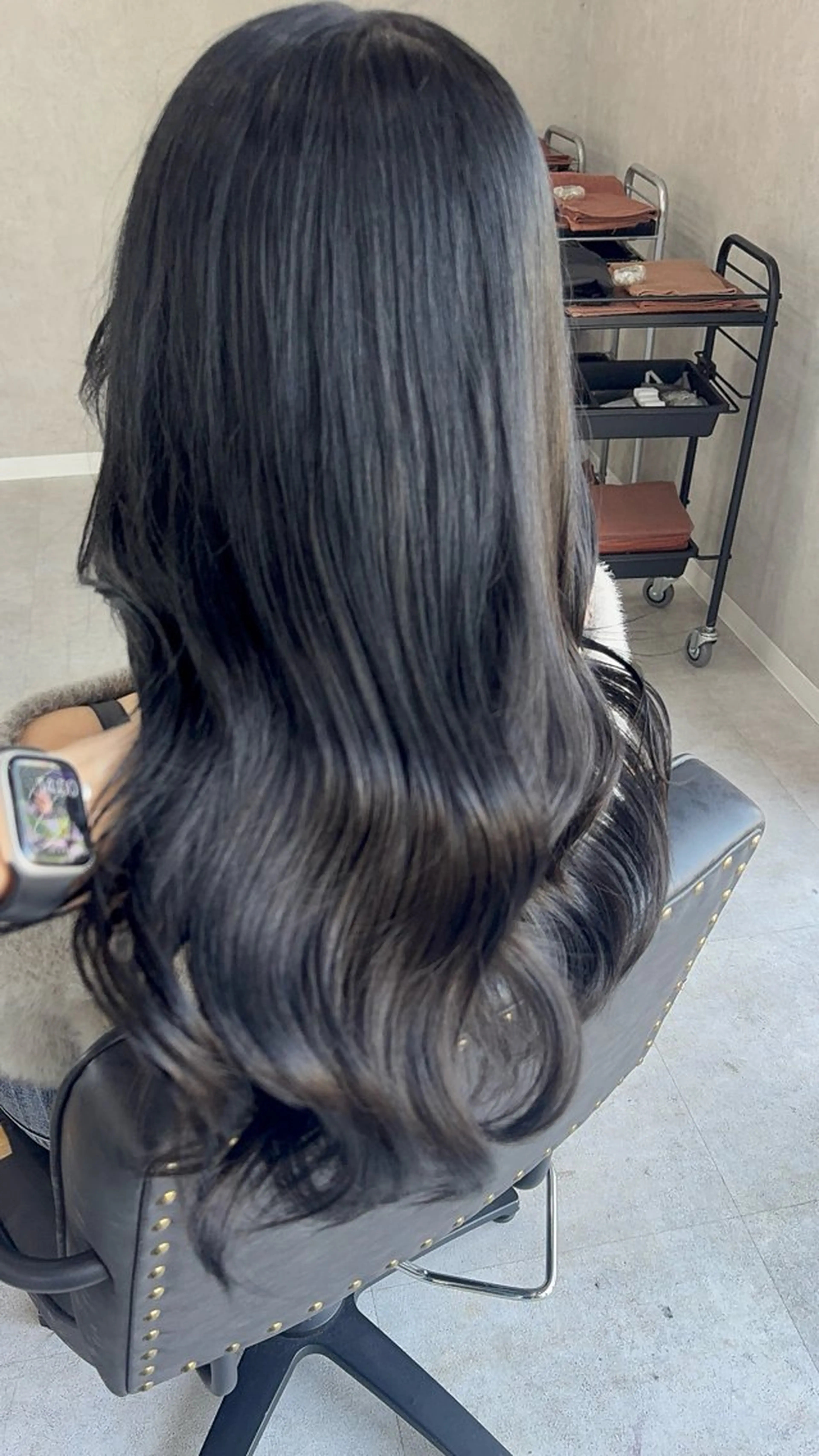 ロング カラー アッシュ アッシュブラウン ベージュカラー 黒髪 ブリーチ カット ヘアカラー トリートメント 赤み無し柔らかカラー 【梅田】madokaのヘアスタイル