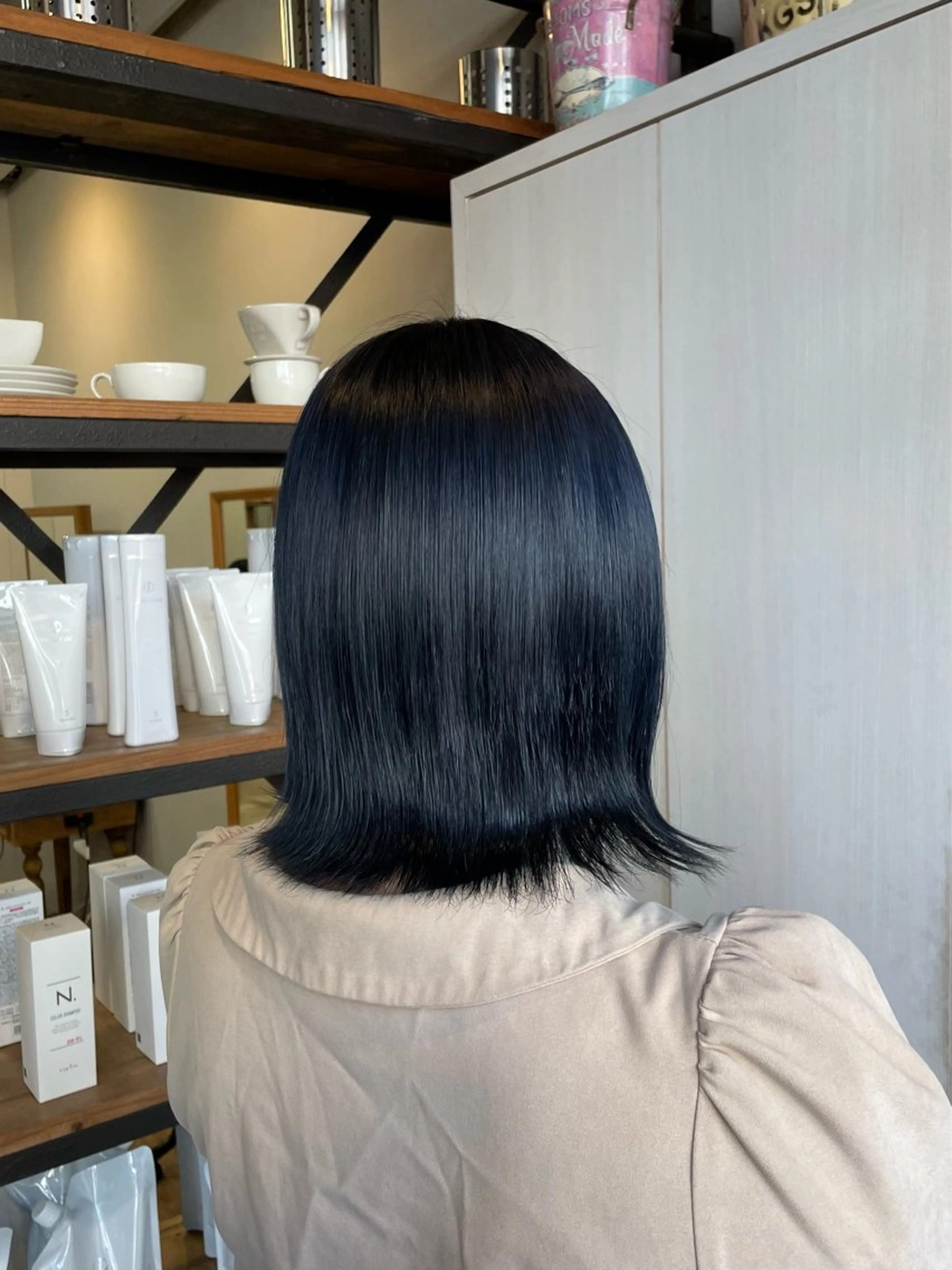 ショート ヘアカラー オオシマ ミユのヘアスタイル