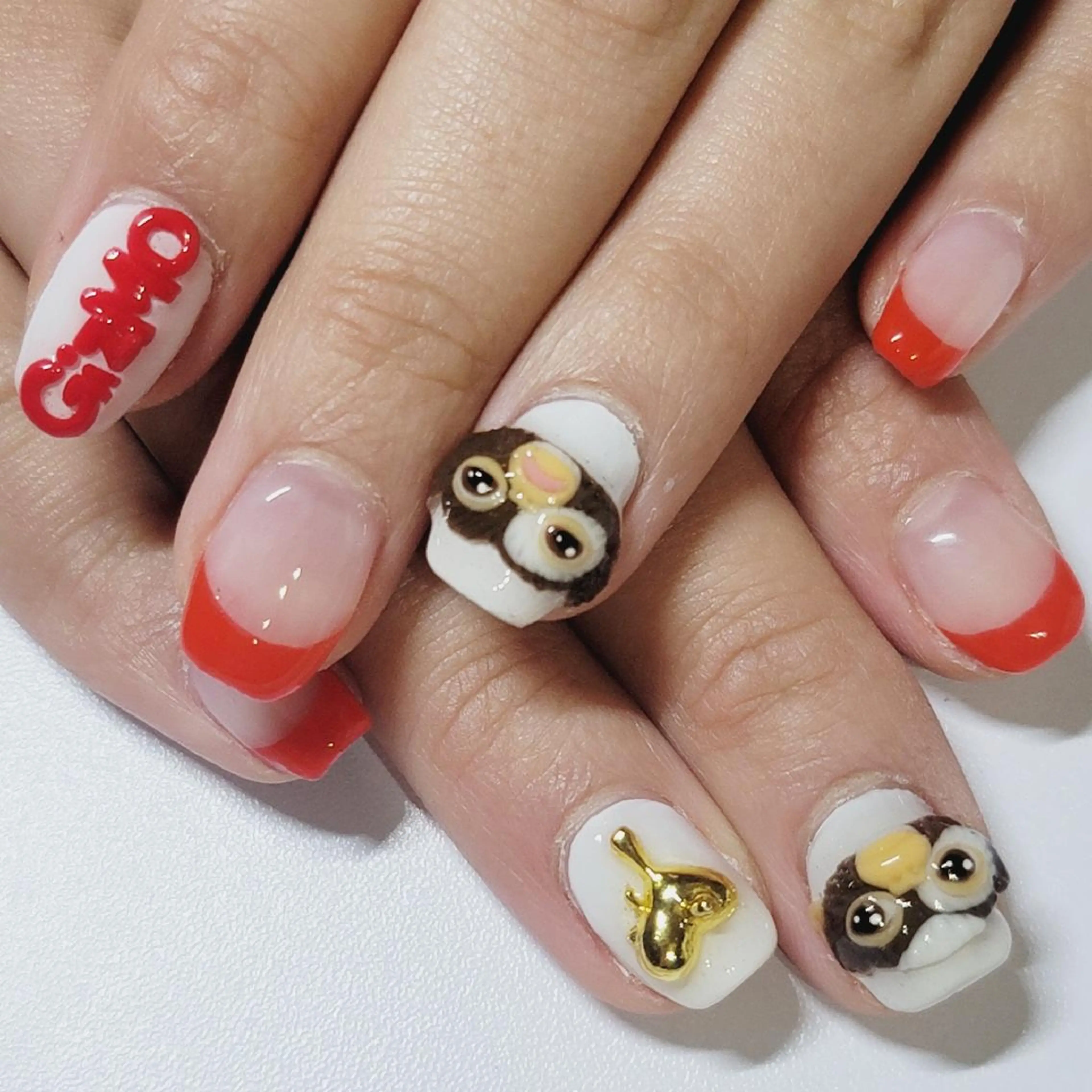 ネイル アートネイル 赤色 ホワイト ハンドネイル よしだ ひろきのネイルデザイン