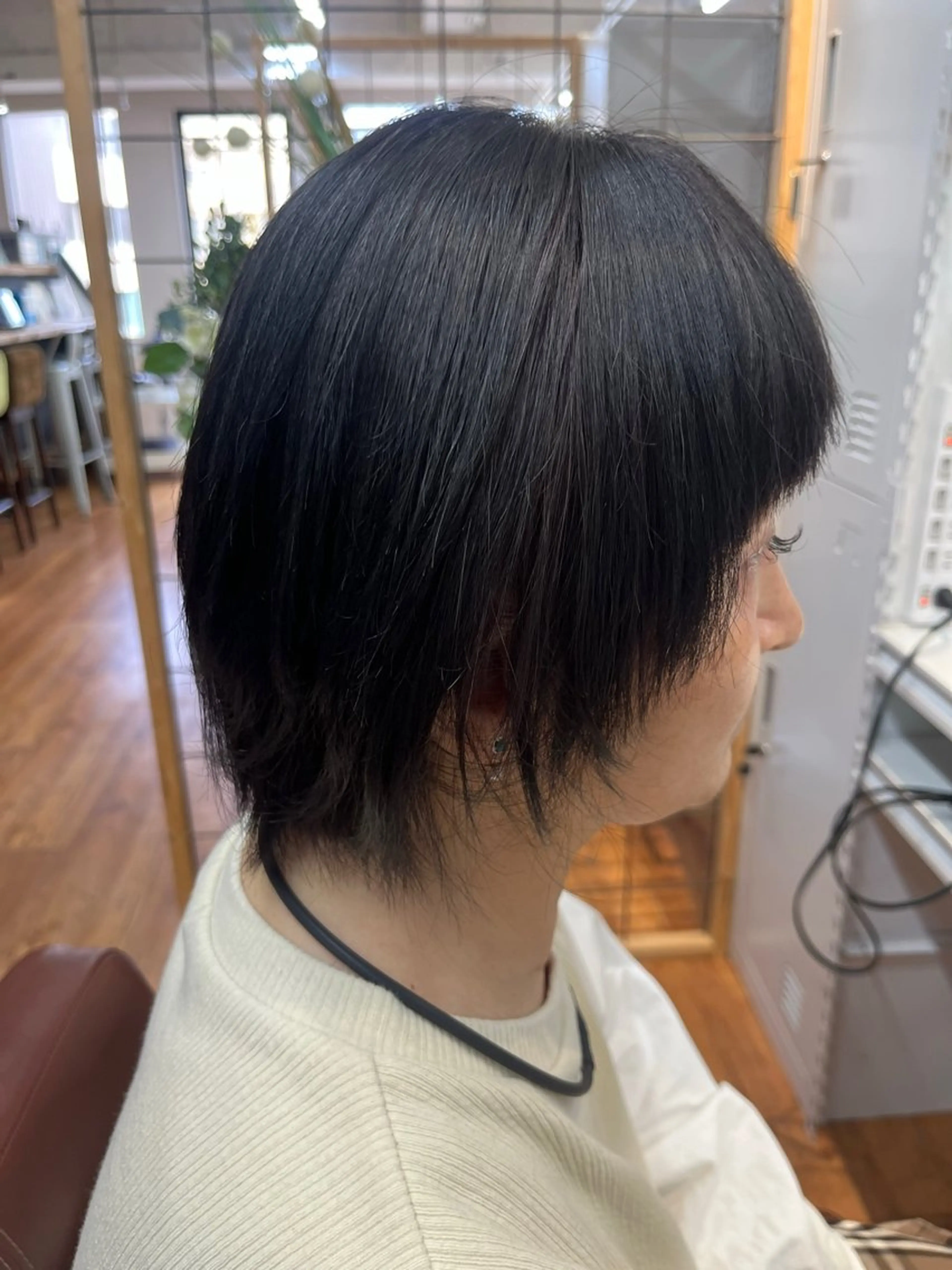 ショート 腰越 麻奈のヘアスタイル
