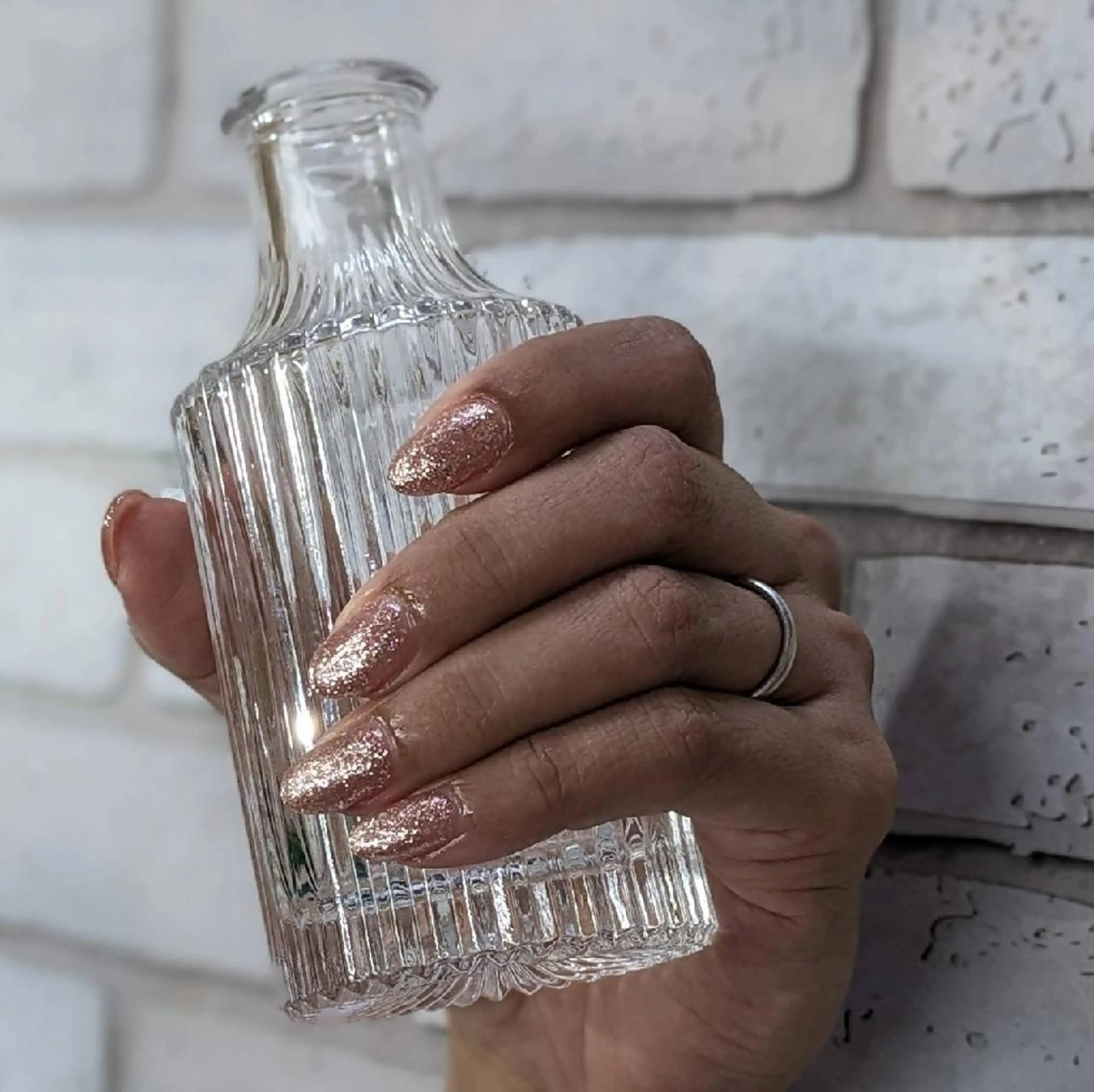 ネイル ラメ(グリッター) ワンカラーネイル ピンク ハンドネイル ネイルサロンベルティ .keikoのネイルデザイン