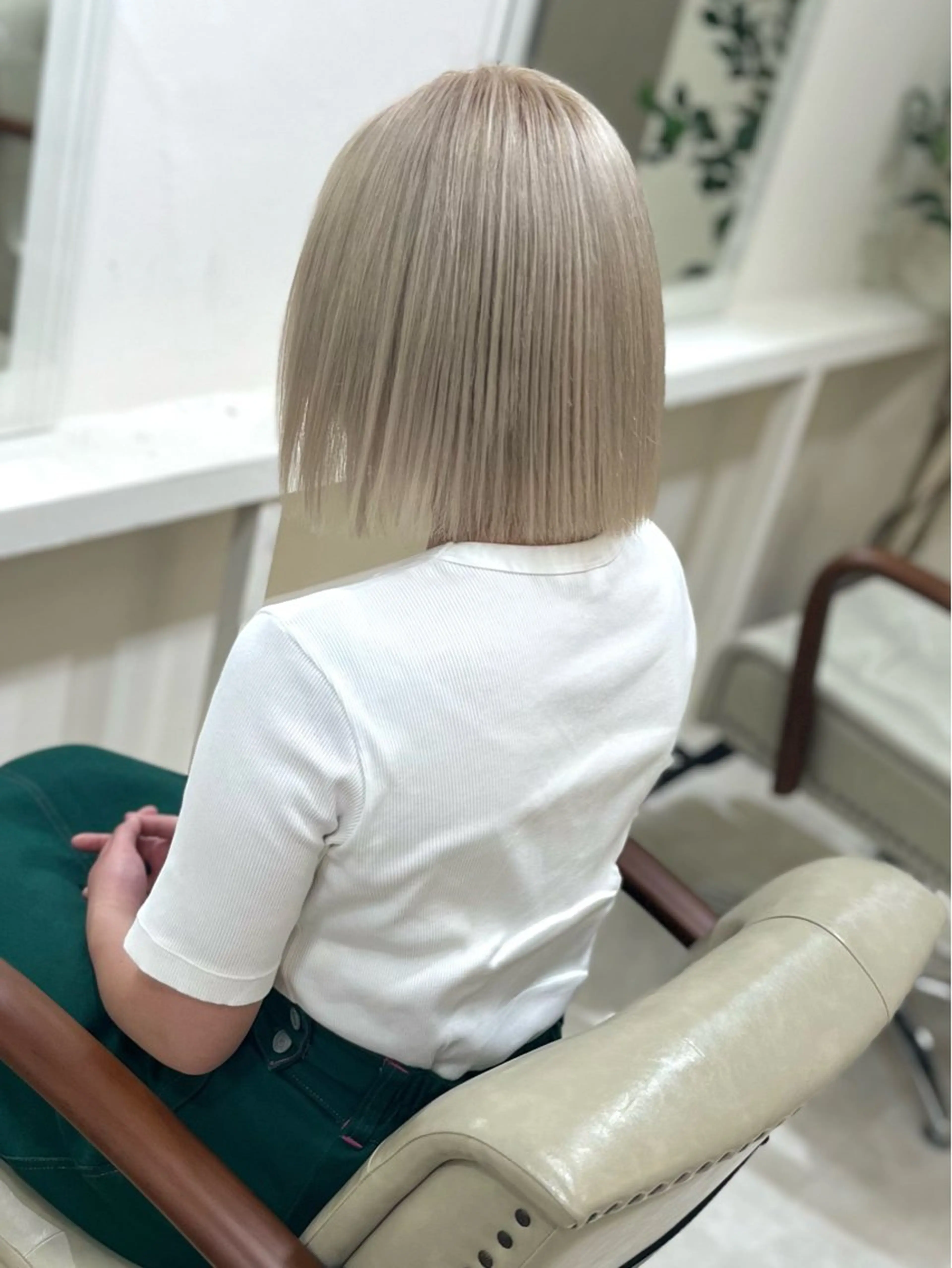 ショート カラー ヘアカラー トリートメント 🩵carina🩵 ハイトーンカラー✂️のヘアスタイル