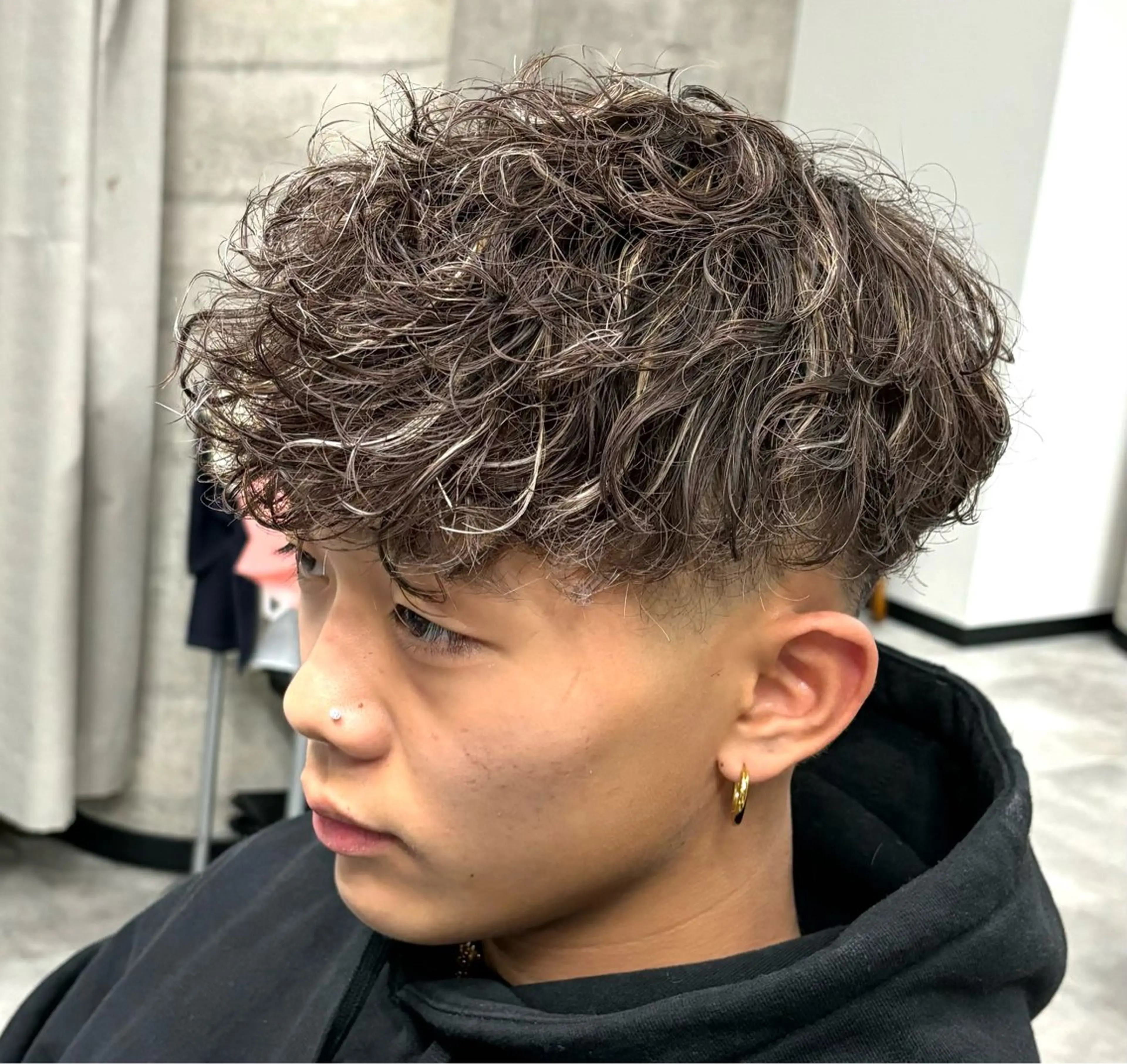 ショート パーマ メンズ era2d所属・マコト/心斎橋 メンズ専門店のヘアスタイル