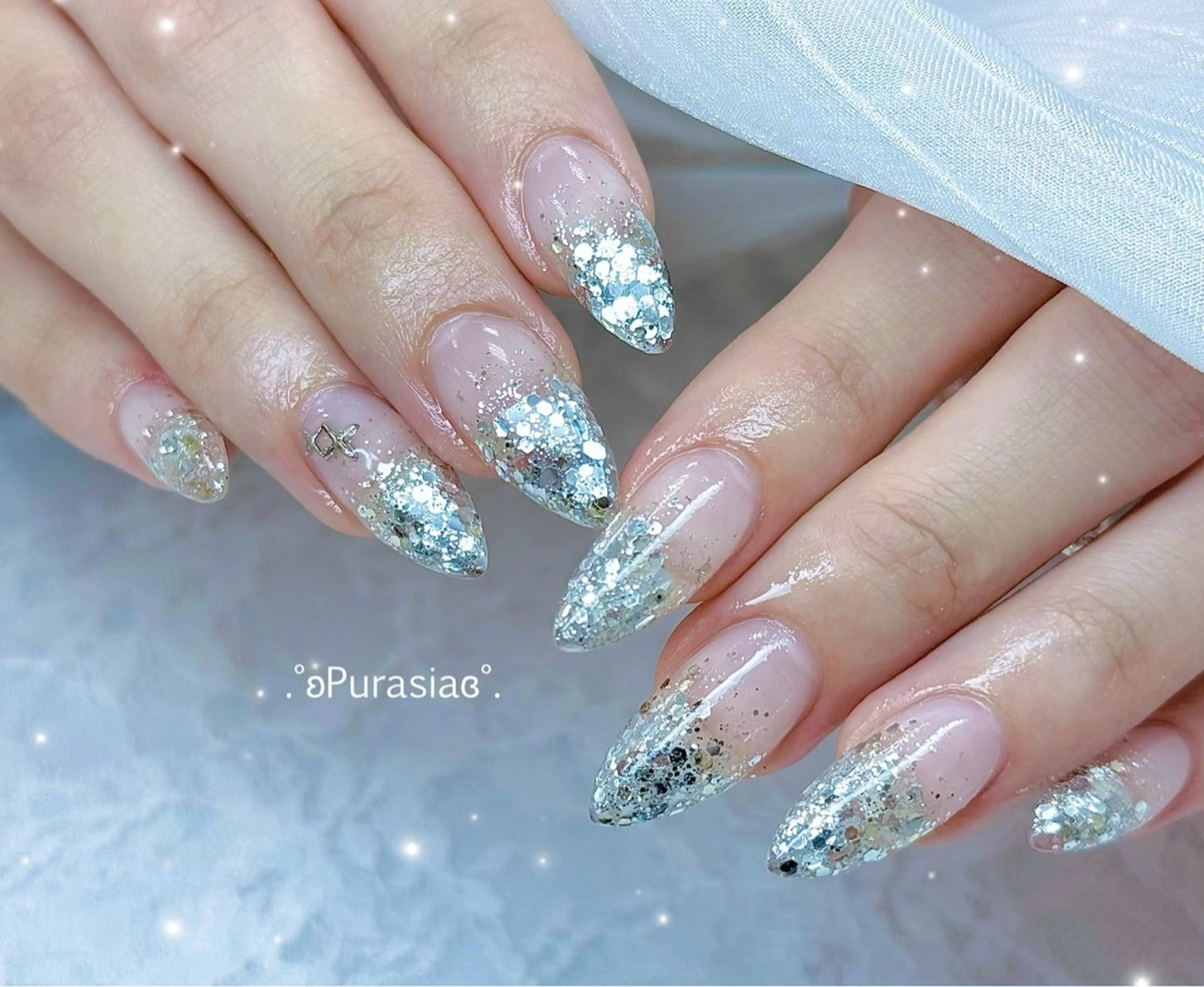 ネイル 長さ出し グラデーション 韓国ネイル ラメ(グリッター) ラメグラデーション ハンドネイル Purasia高橋✧ マグ/ワンホン/地雷のネイルデザイン