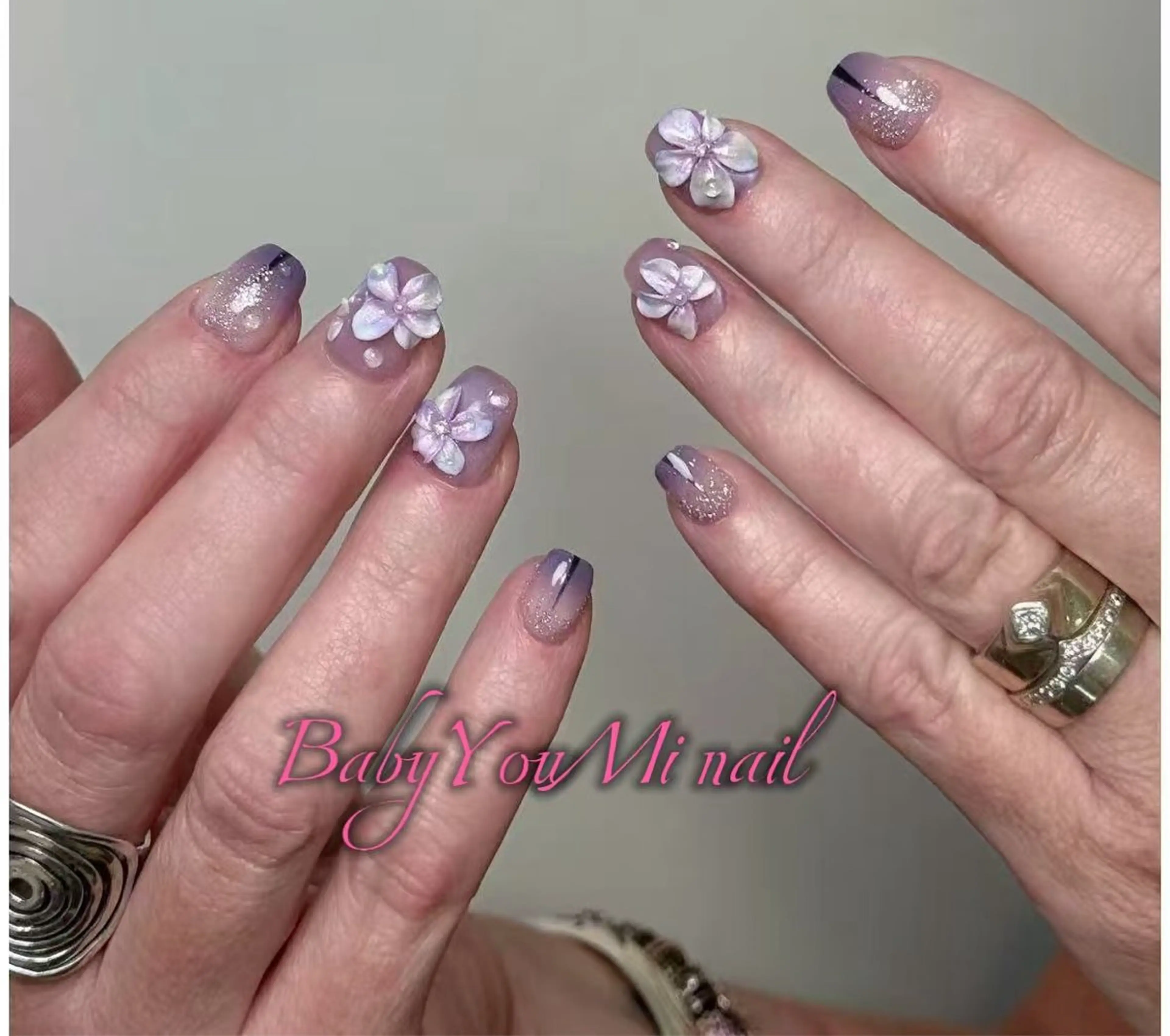 ネイル オーロラネイル フラワーネイル フットネイル フレンチネイル ジェルネイル ハンドネイル BabyYouMi nailのネイルデザイン