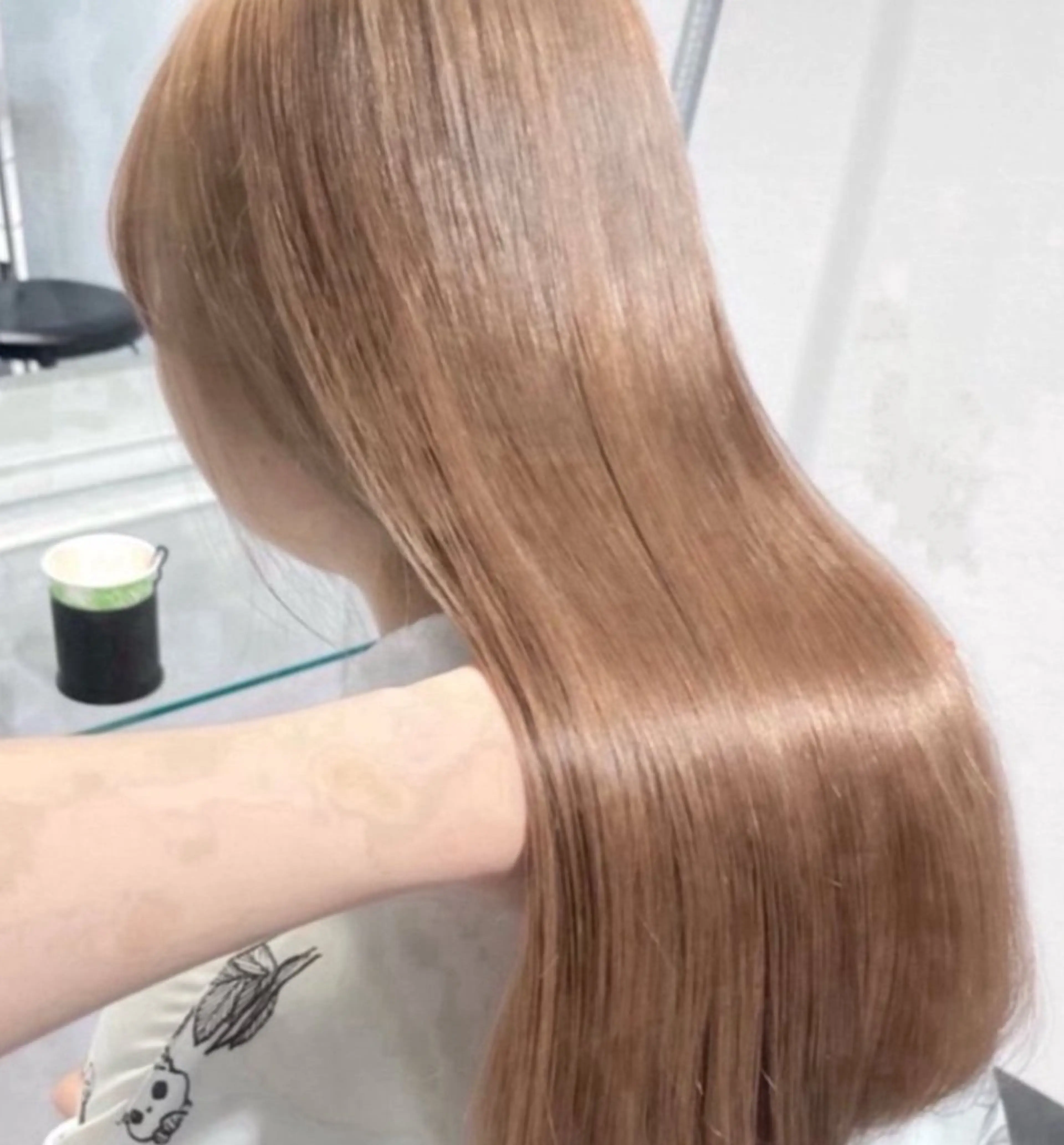 ロング カラー 🫧うる艶トレンド 🫧透明感カラーのヘアスタイル