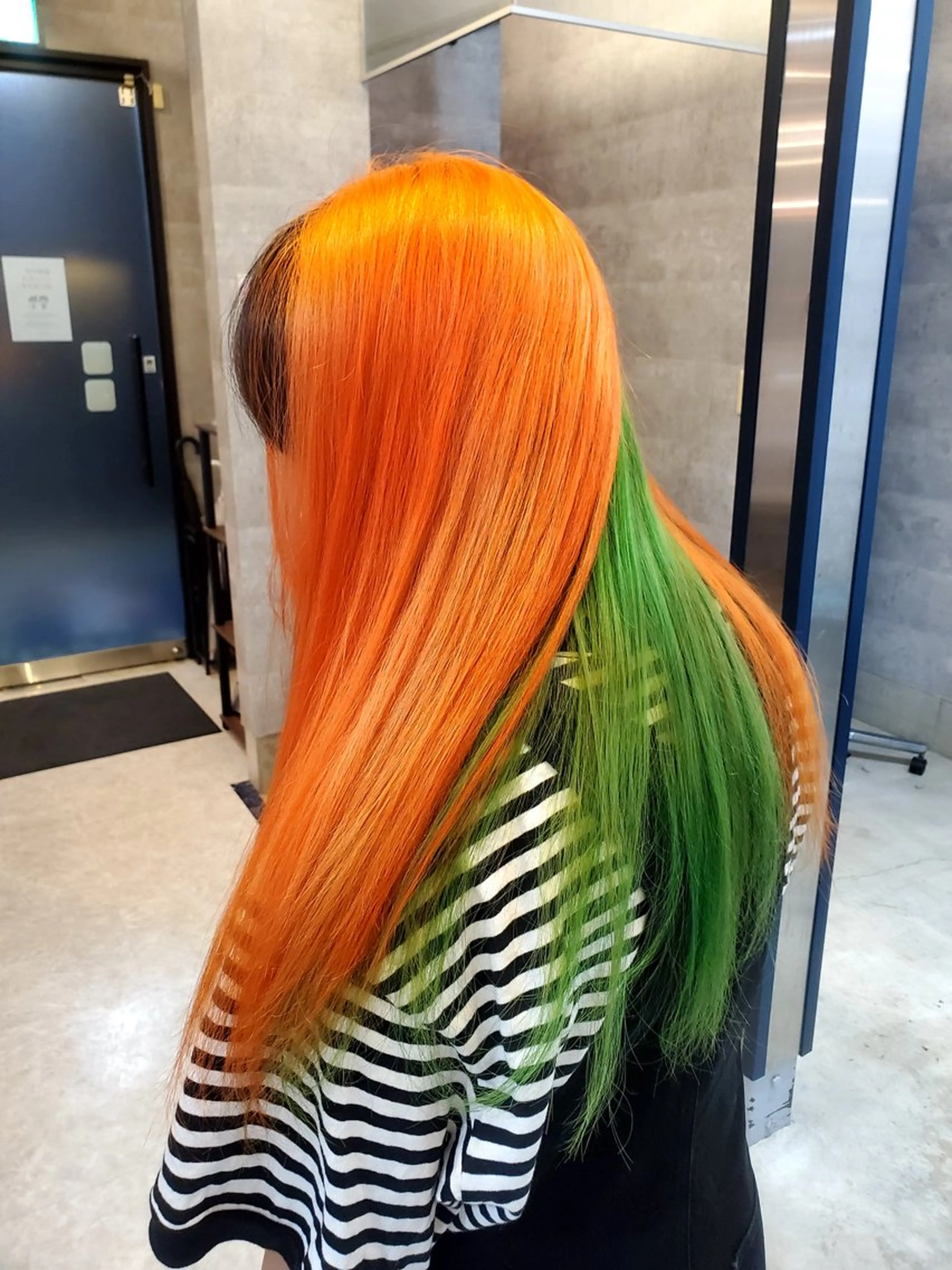 ロング カラー イロアイヘアー Renのヘアスタイル