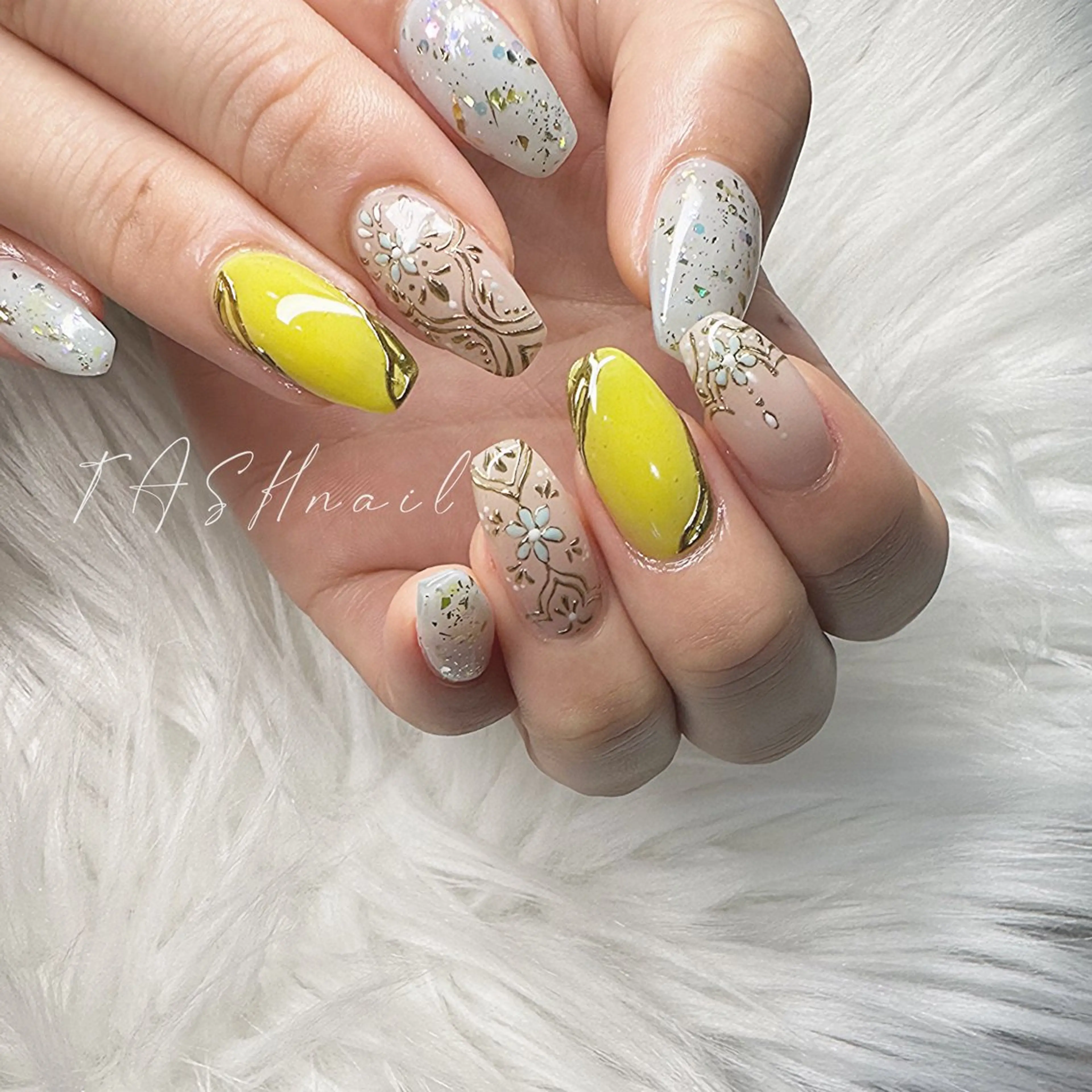 ネイル TASH nailのネイルデザイン