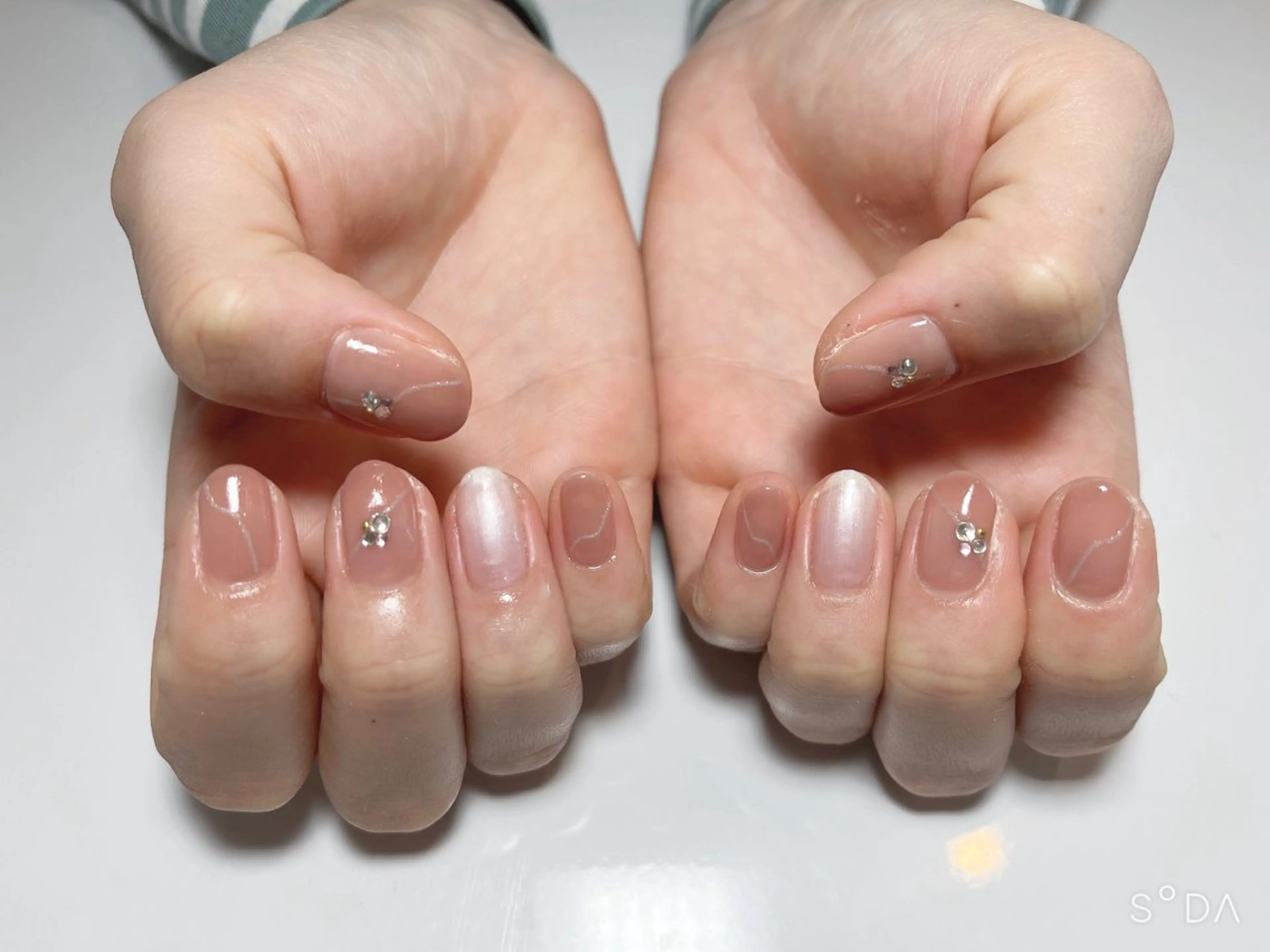 ネイル ハンドネイル Ree所属・ネイル脱毛 Reeのネイルデザイン