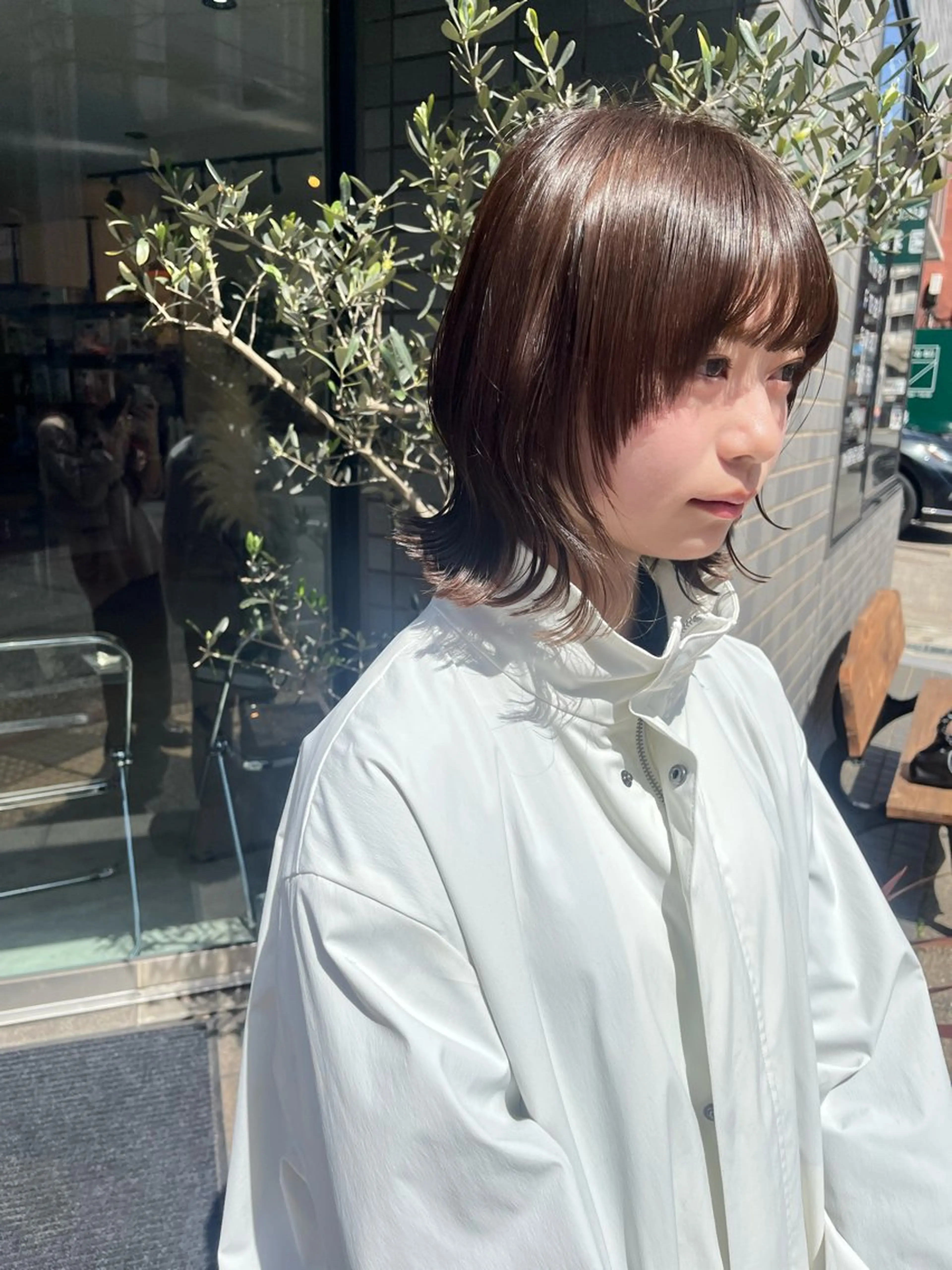 ミディアム カラー ベージュカラー ボブ レイヤーカット カット ヘアカラー トリートメント (h)wim ウィムのヘアスタイル