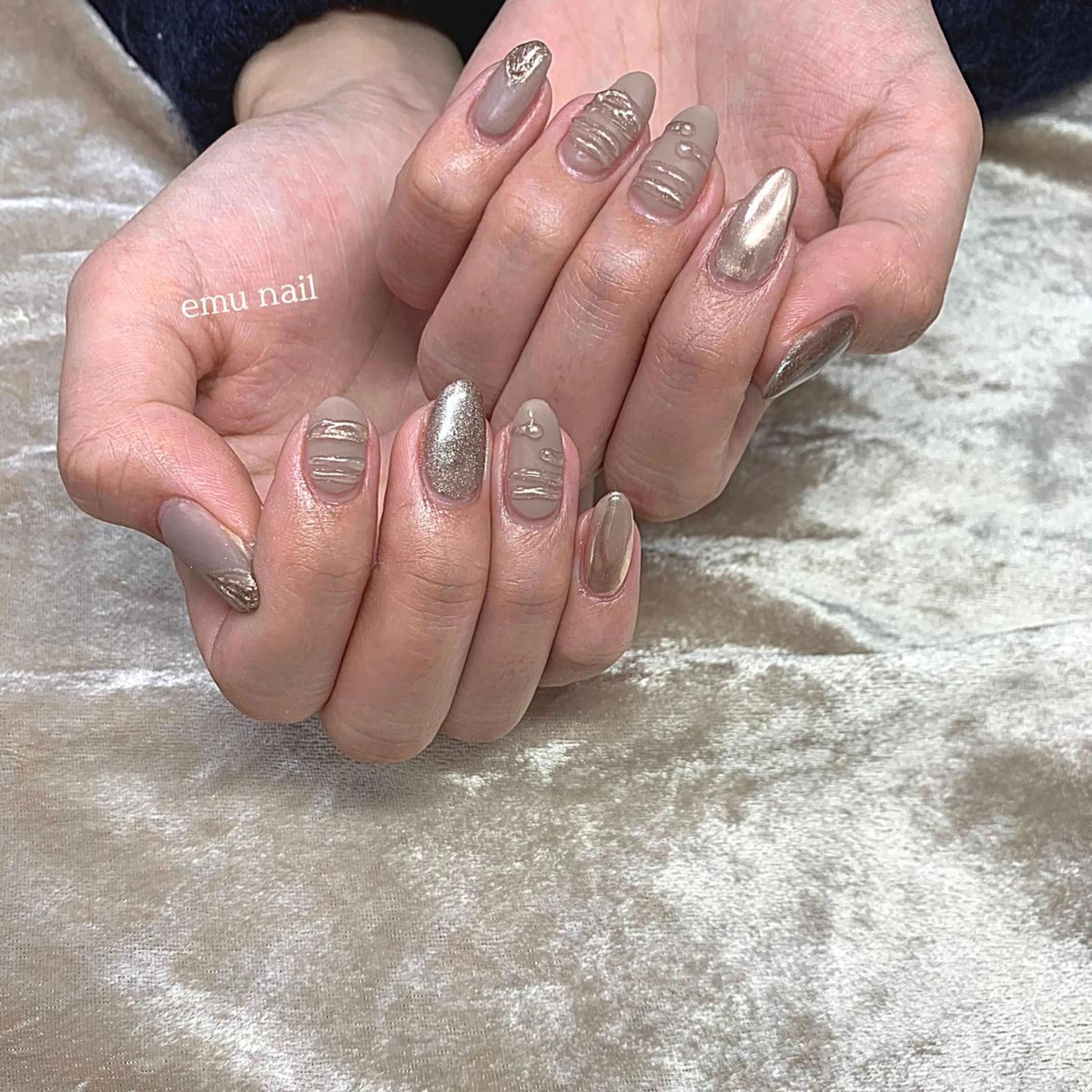 ネイル マットネイル ミラーネイル ぷっくりネイル emu nailのネイルデザイン