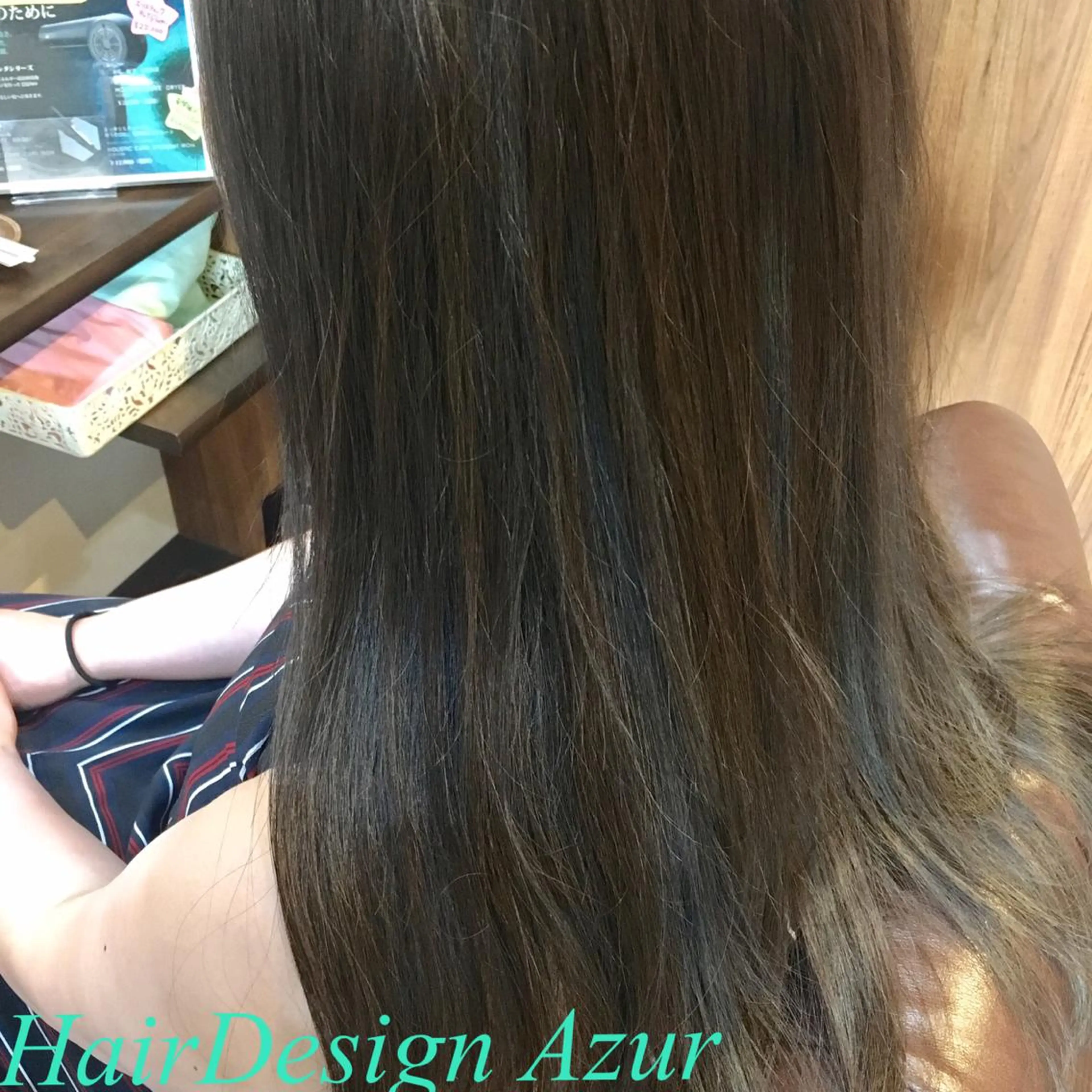 ロング カラー HairDesign Azurのヘアスタイル