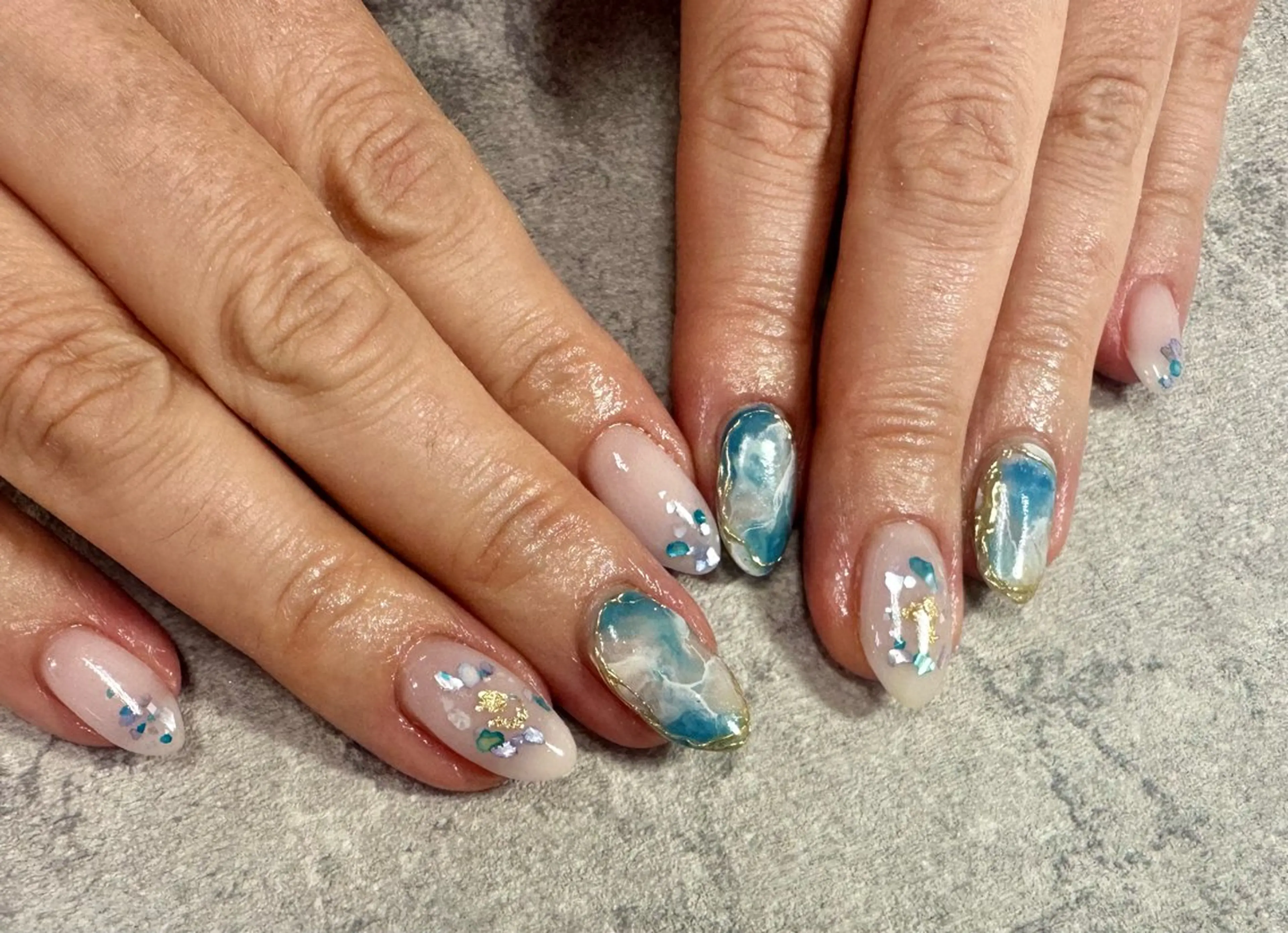 ネイル フットネイル フレンチネイル ジェルネイル ガラスフレンチ グラデーション ハンドネイル 高多 瑠美のネイルデザイン