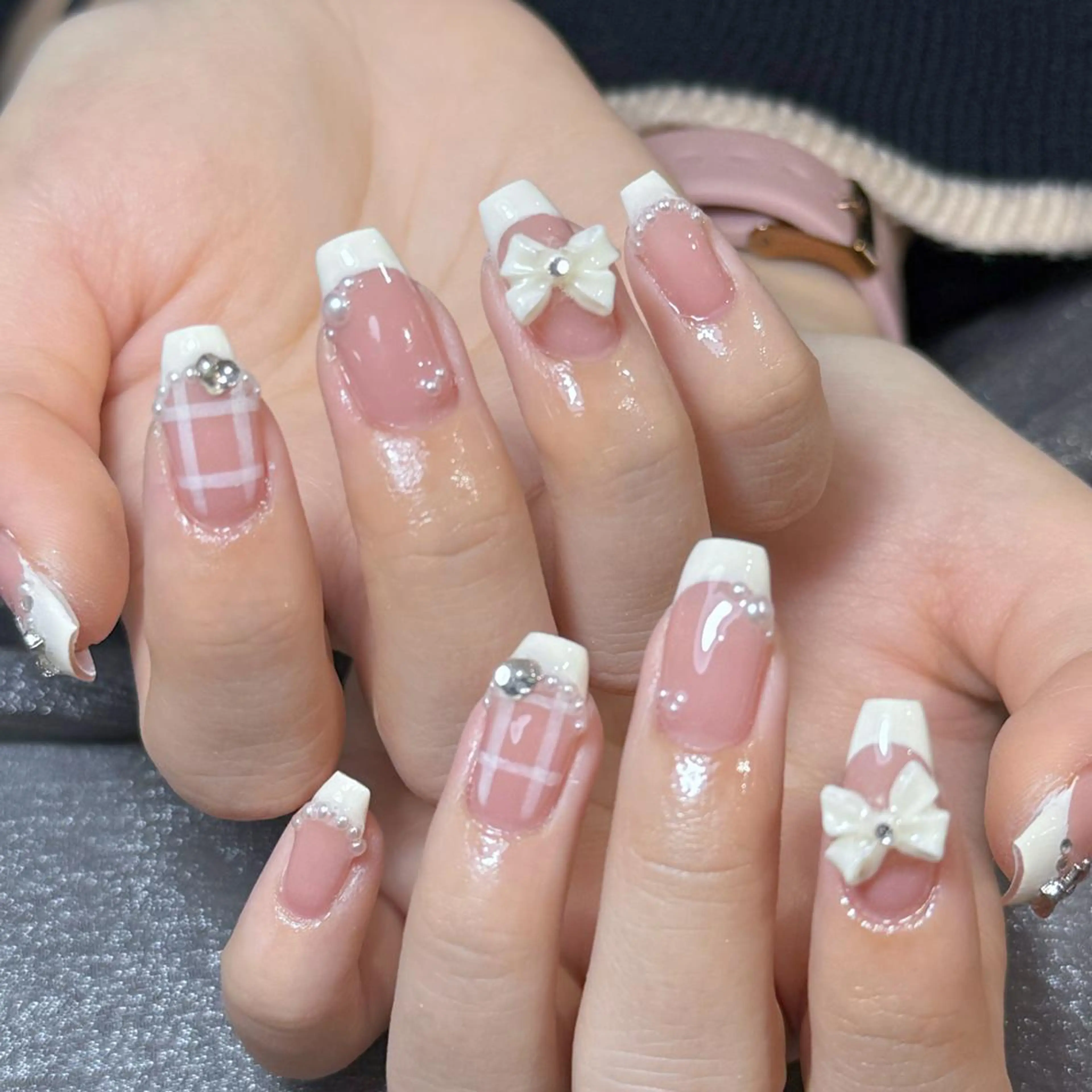 ネイル ハンドネイル ハンドケア Mio ⛱のネイルデザイン