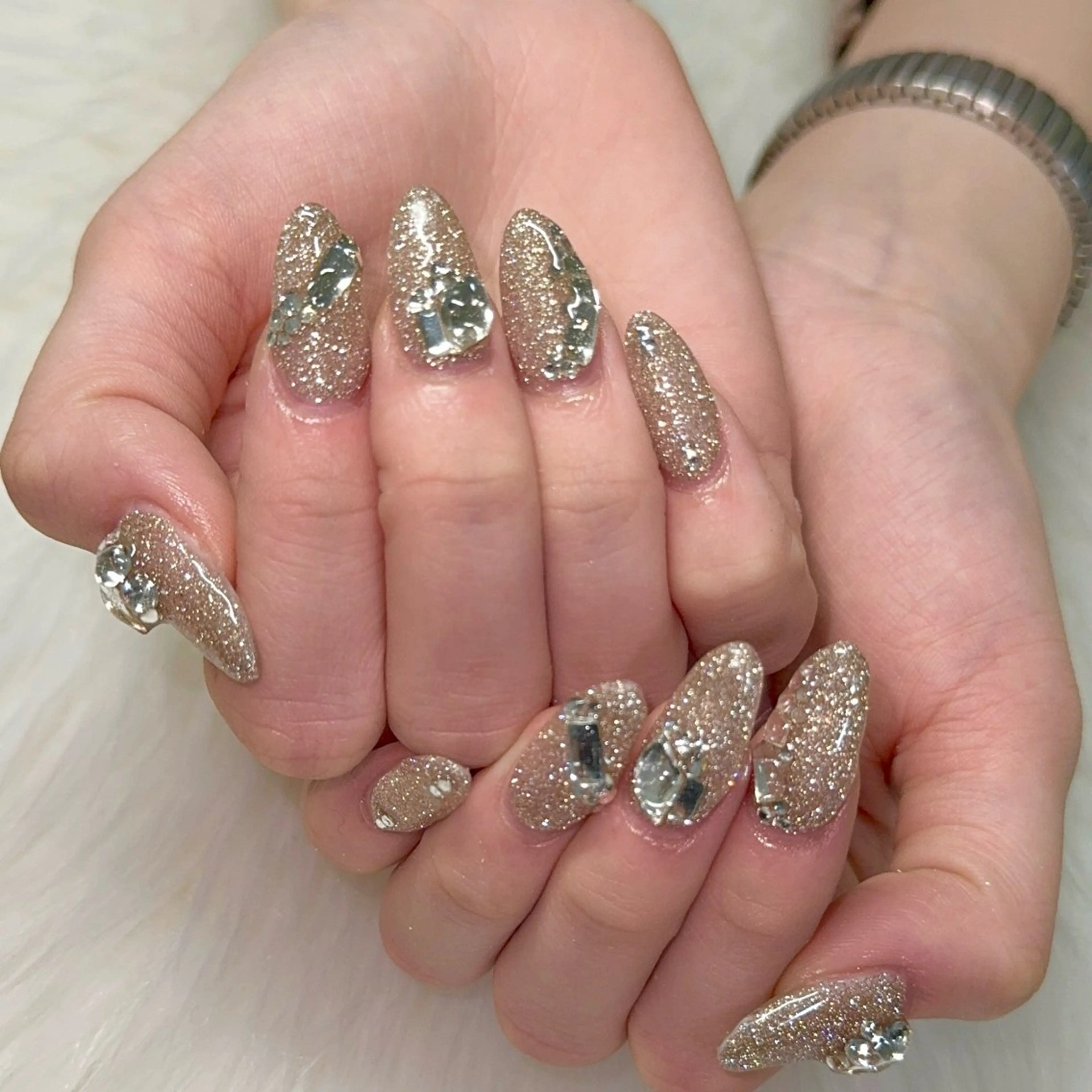 ネイル ハンドネイル 黒川 実祐のネイルデザイン