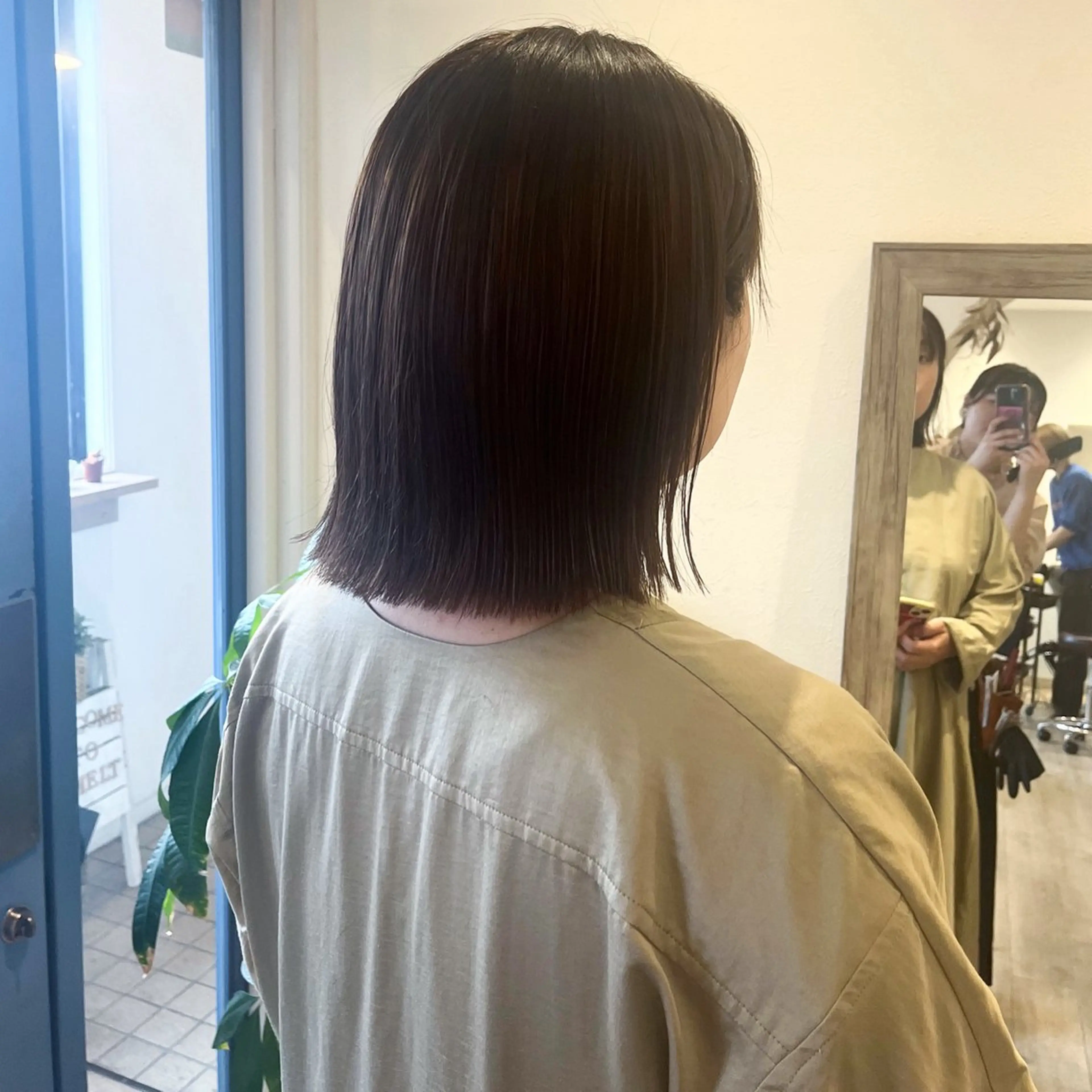 ショート カット 縮毛矯正 トリートメント 上品な暖色/丸みボブ Chie🪷のヘアスタイル