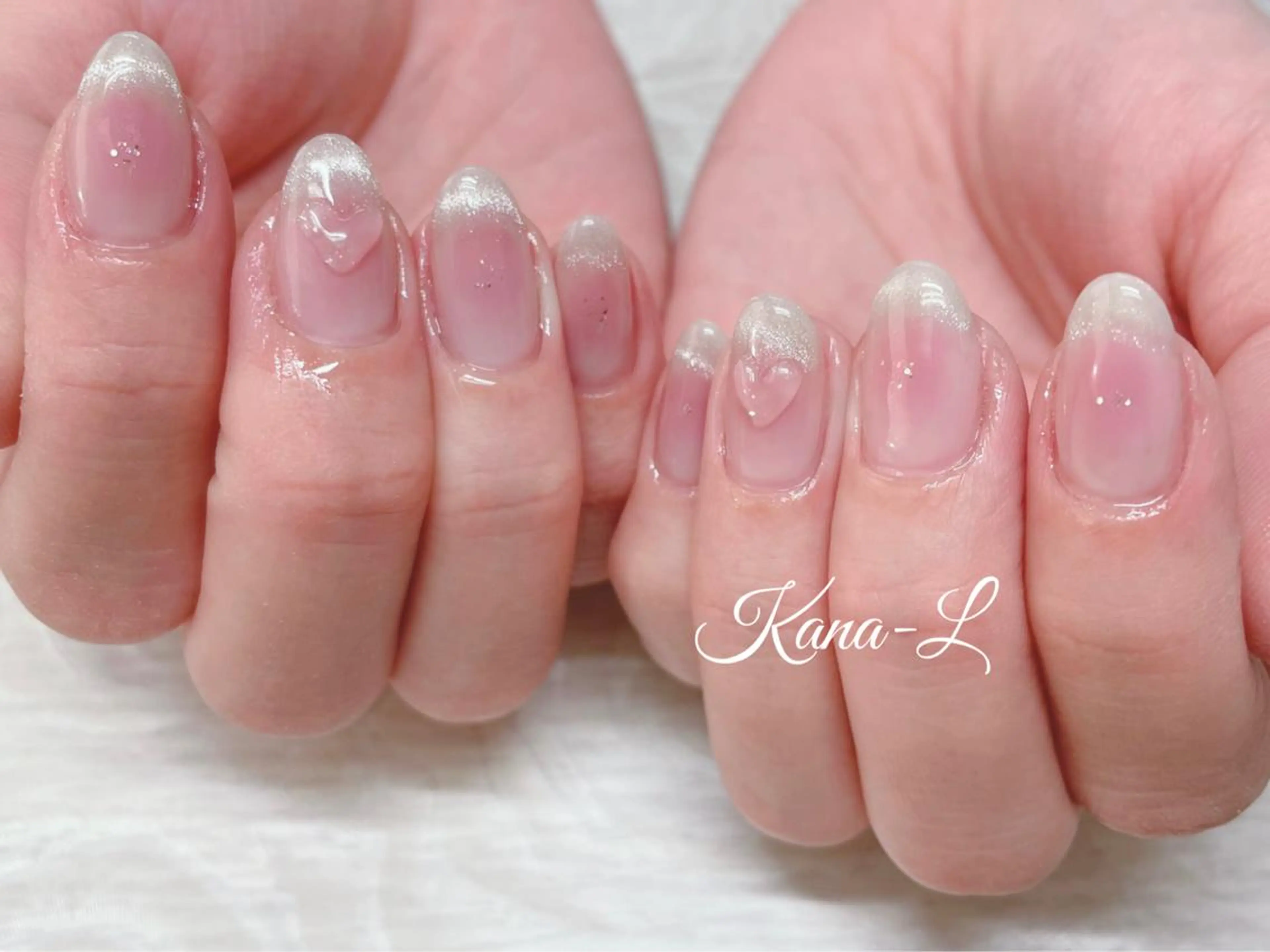 カラー ネイル チークネイル 韓国ネイル マグネットネイル ぷっくりネイル ワンホンネイル 芦辺 香奈のネイルデザイン