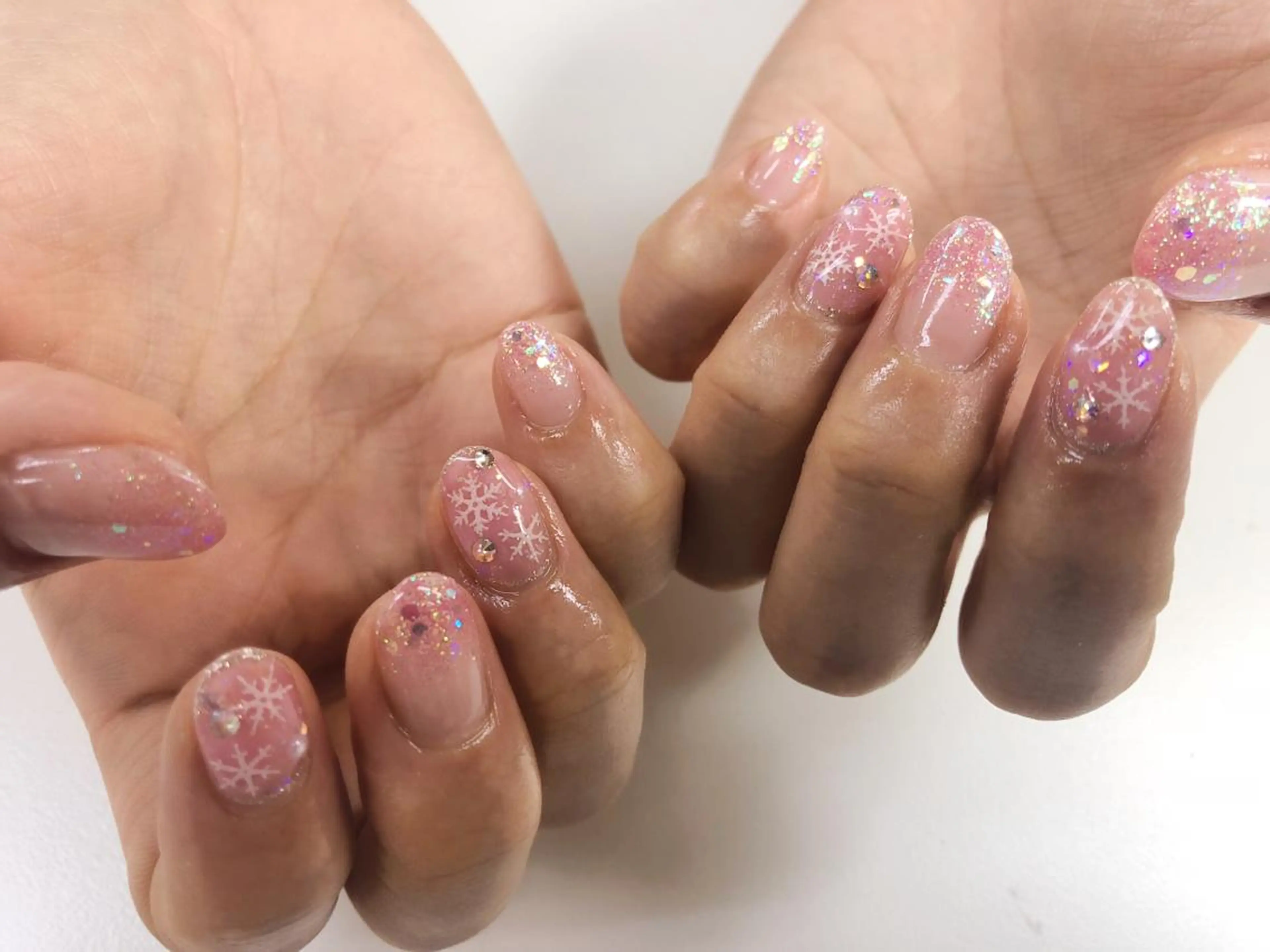 ネイル ストーンネイル Lokahi NAILのネイルデザイン