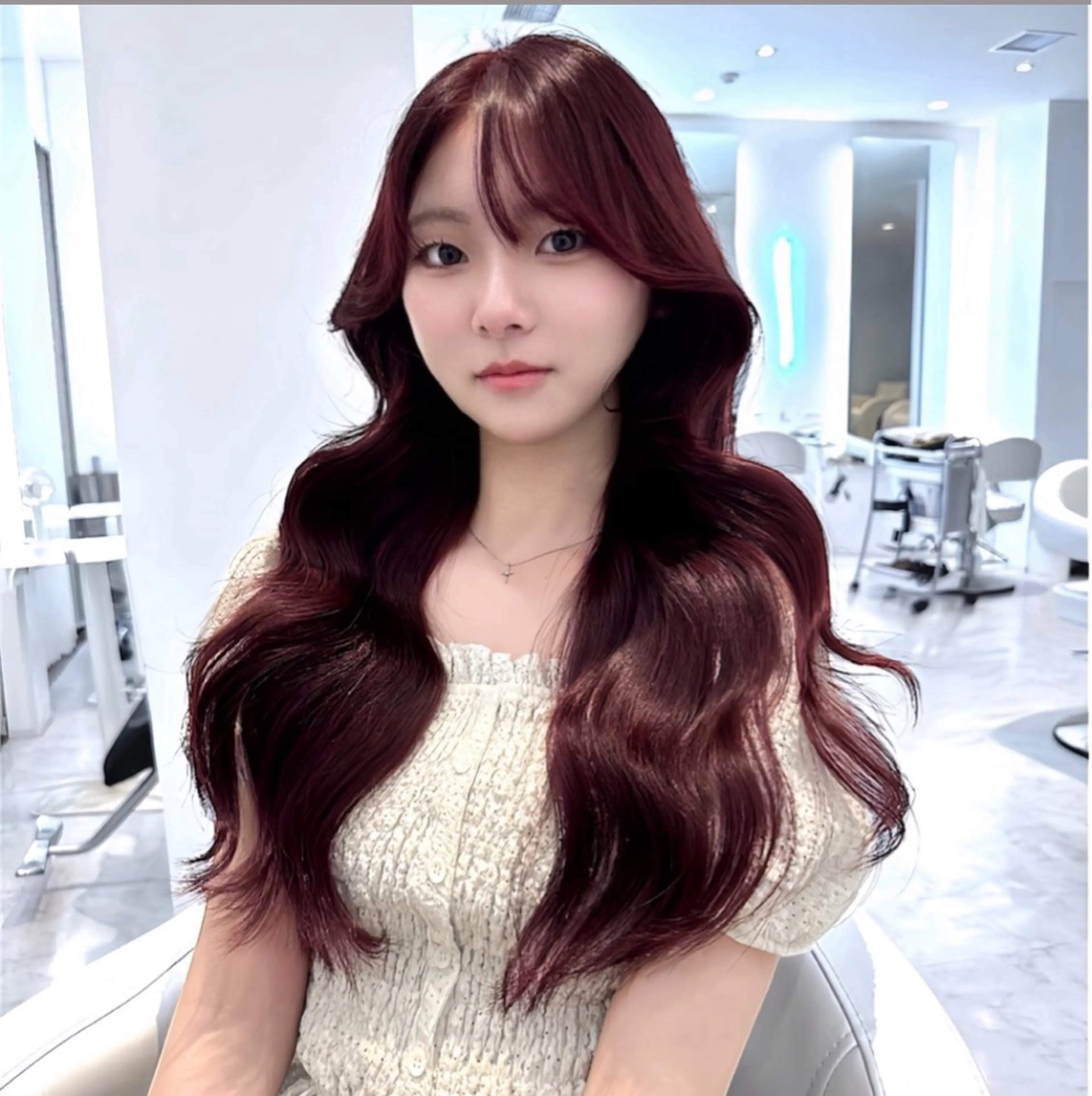 ロング カラー ヘアアレンジ ヘアカラー トリートメント ヘアセット miuru/韓国ヘア /レイヤーカットのヘアスタイル