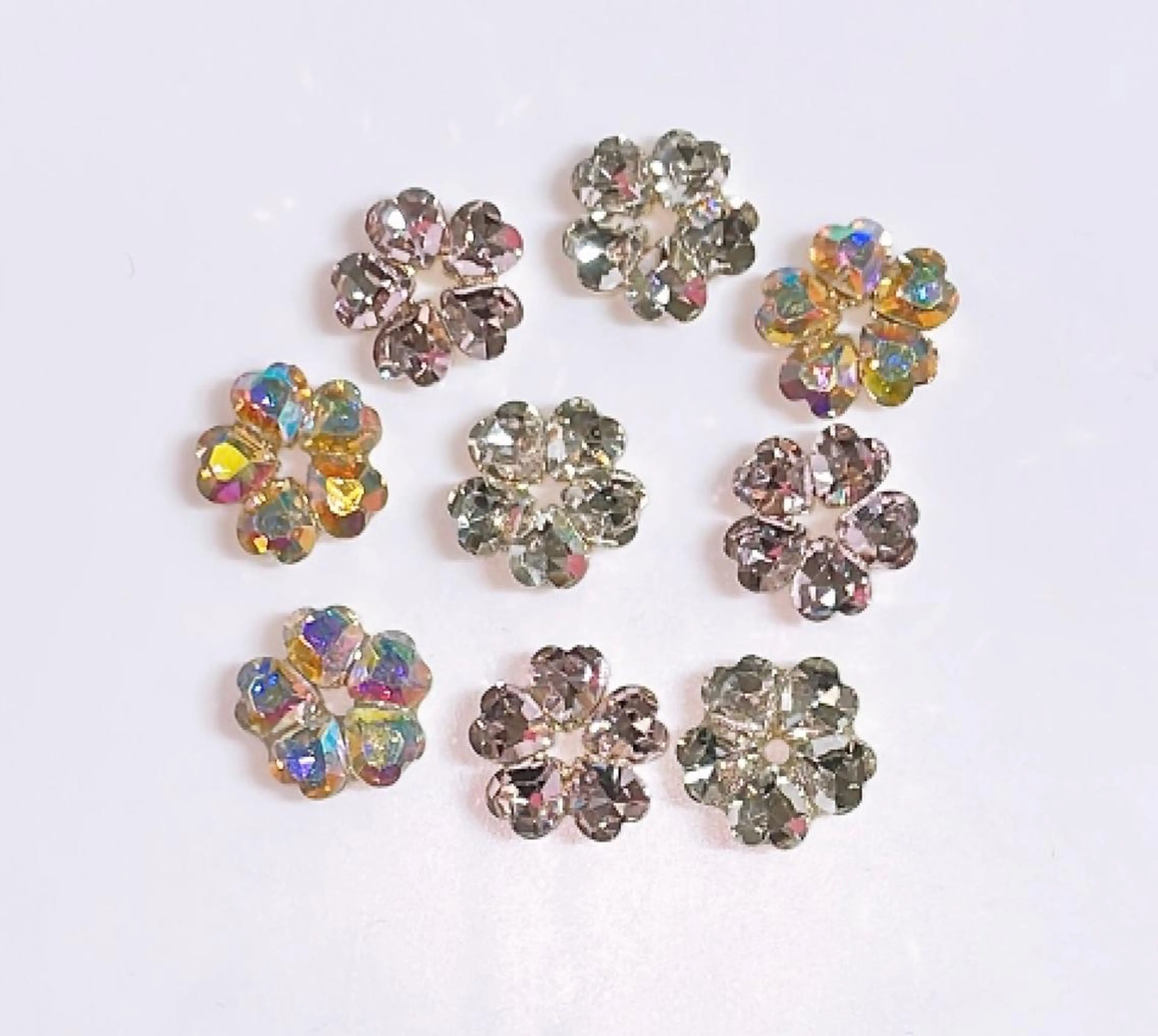 ネイル VIERU 🌈🎀💖のネイルデザイン