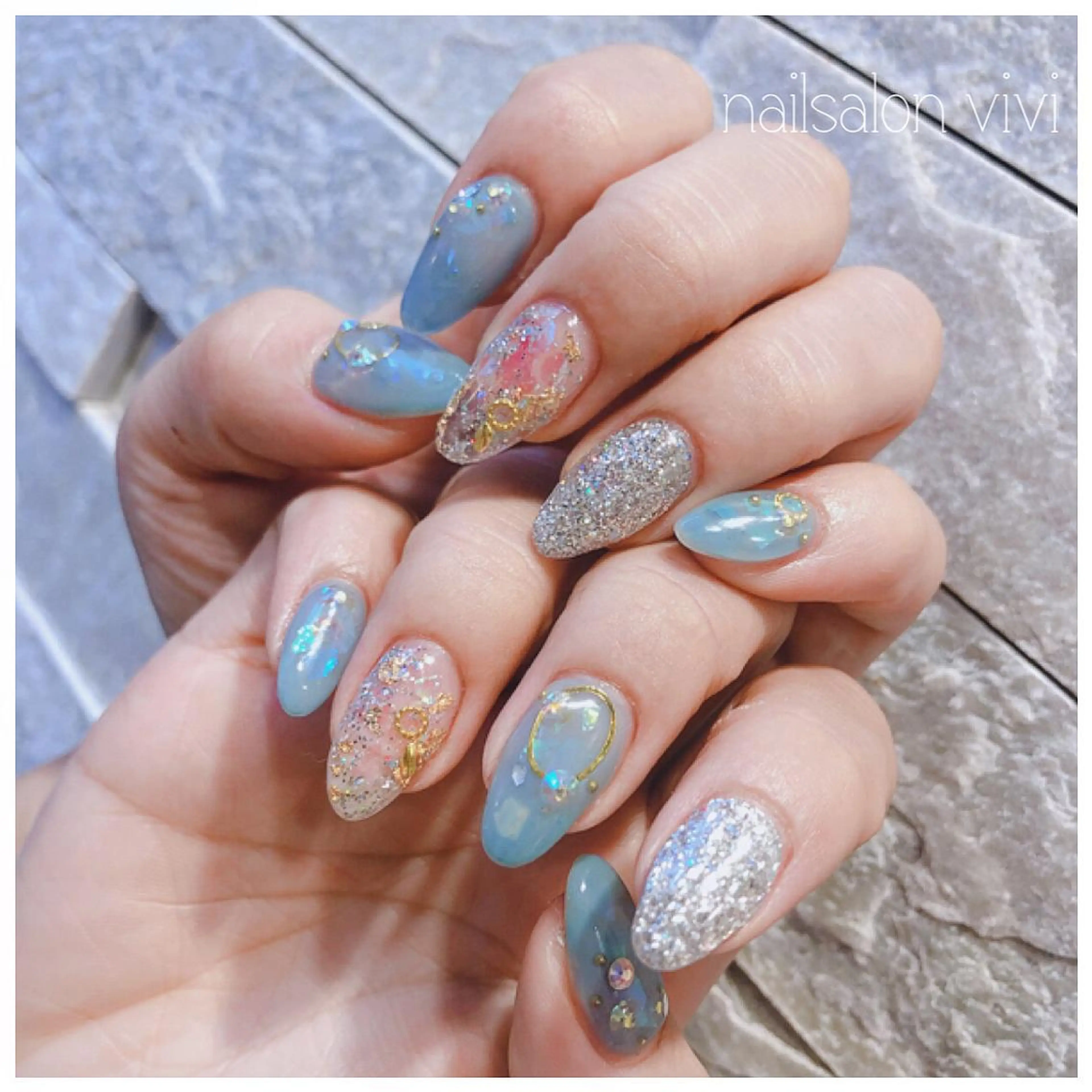 ネイル ＶＩＶＩ nailsalonのネイルデザイン