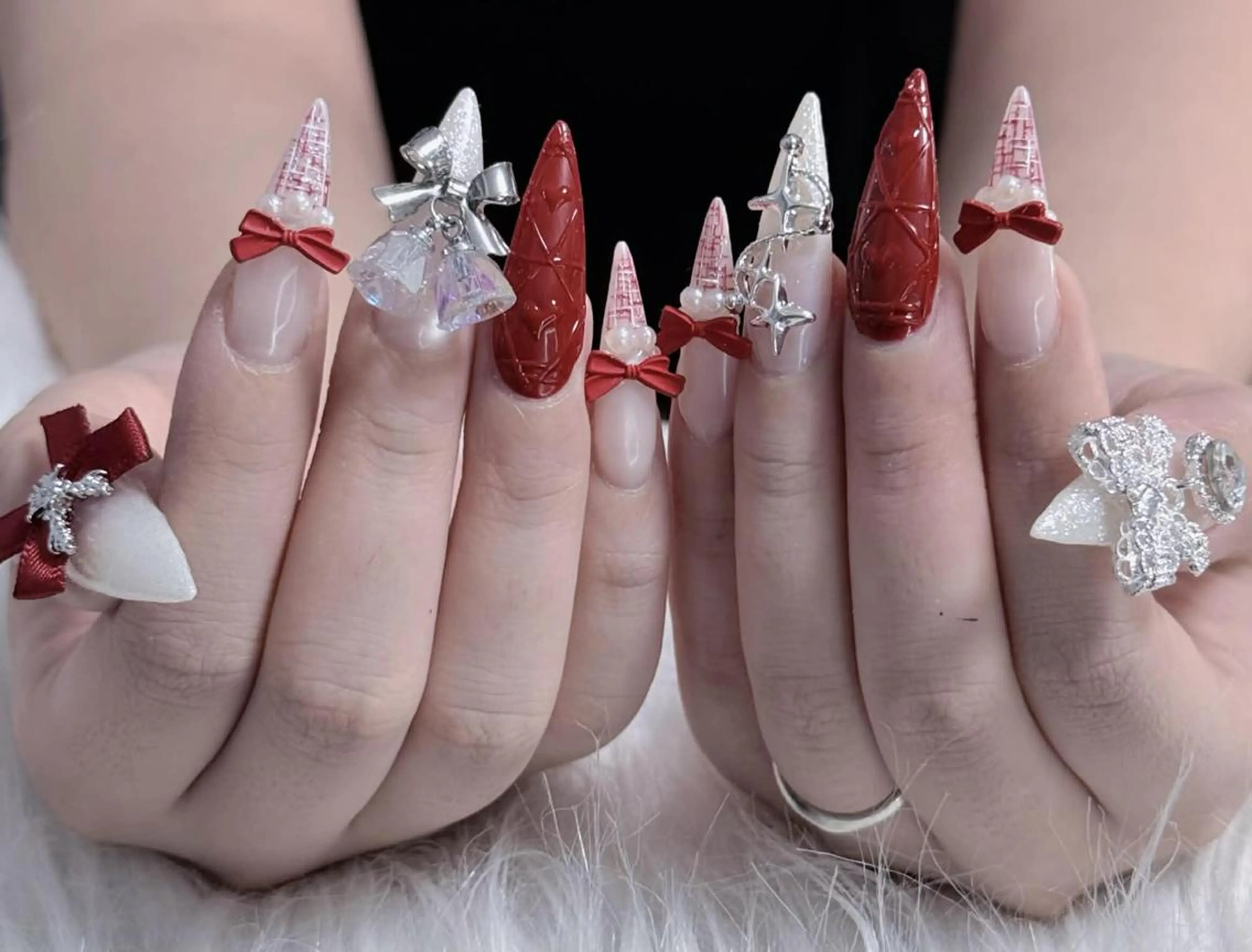 ネイル 長さ出し グラデーション 卒業式 キラキラネイル マグネットネイル Mio💖Belle Nail Salonのネイルデザイン