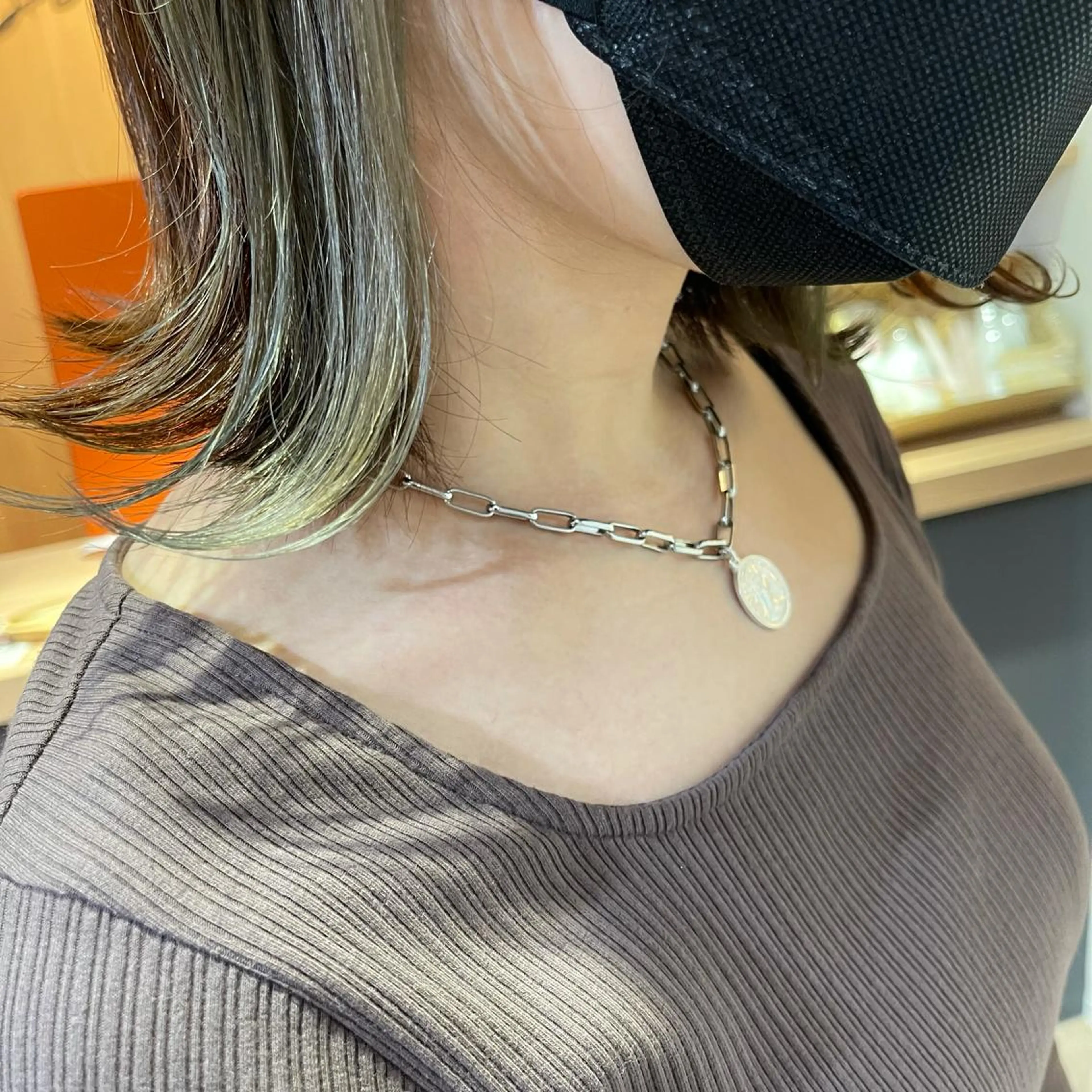 ミディアム カラー Neale. yumiのヘアスタイル