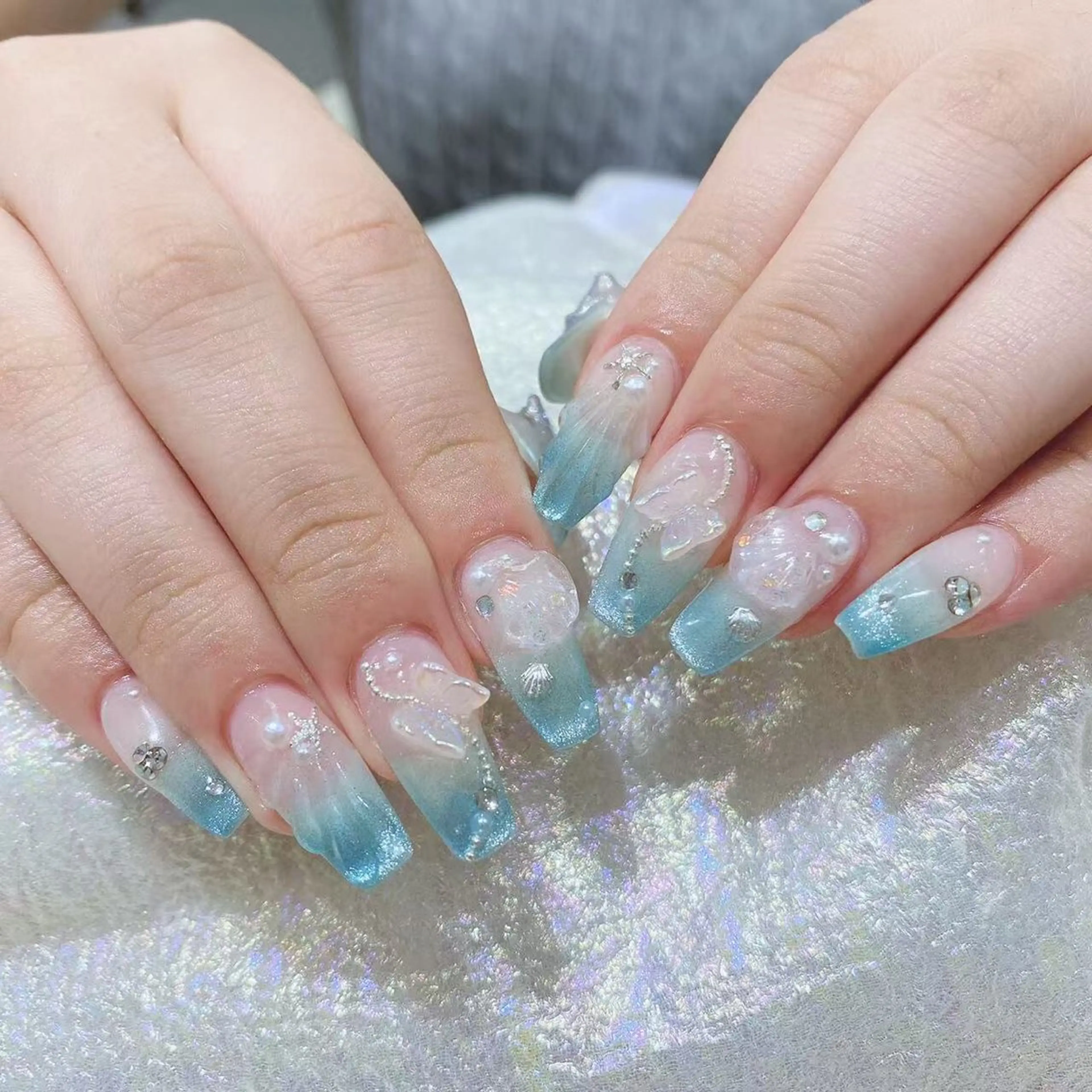 ネイル ハンドネイル Queens ひなのネイルデザイン