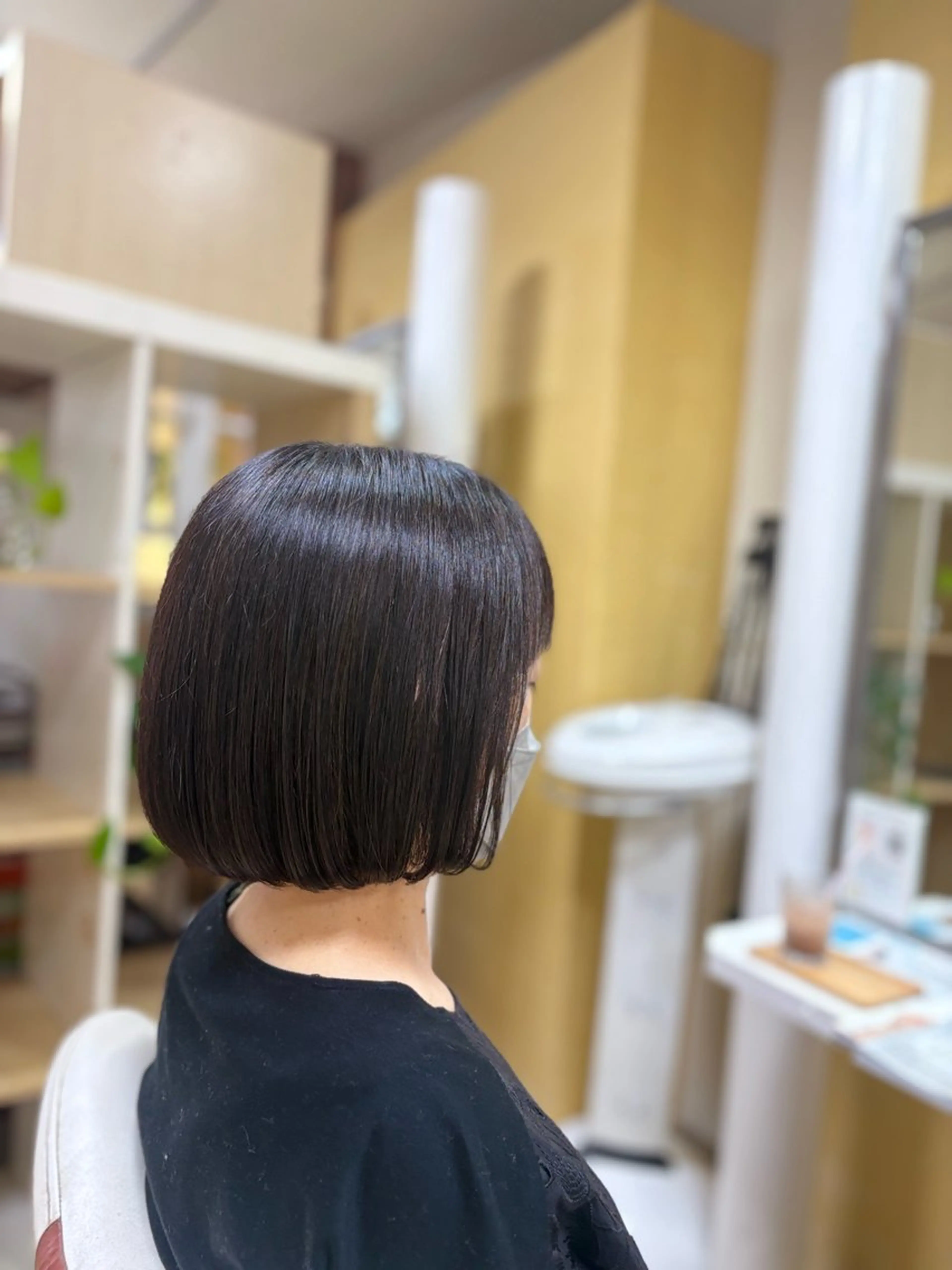 ショート カット ヘアカラー トリートメント 岩谷 美香のヘアスタイル