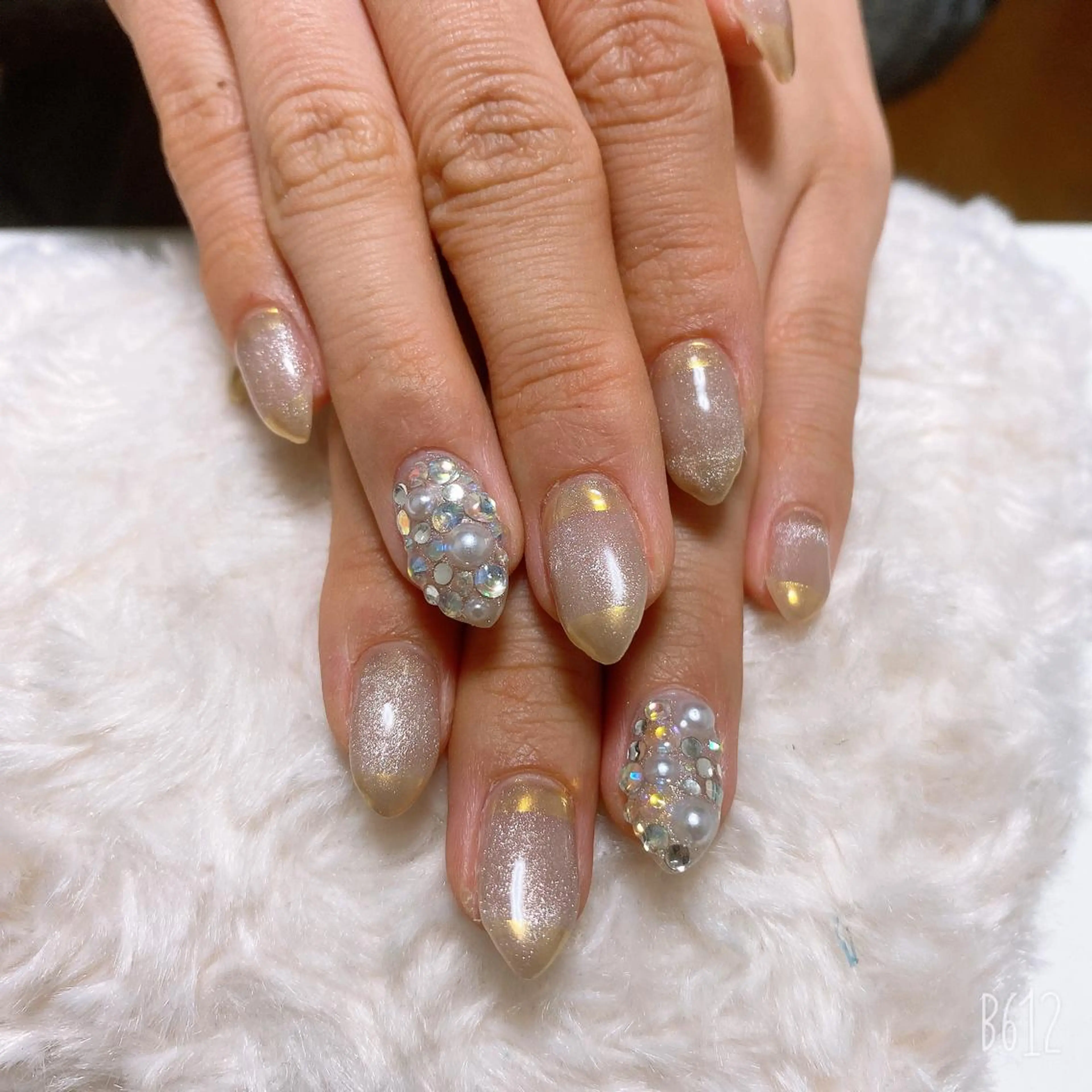 ネイル The Best Beauty受付担当のヘアスタイル