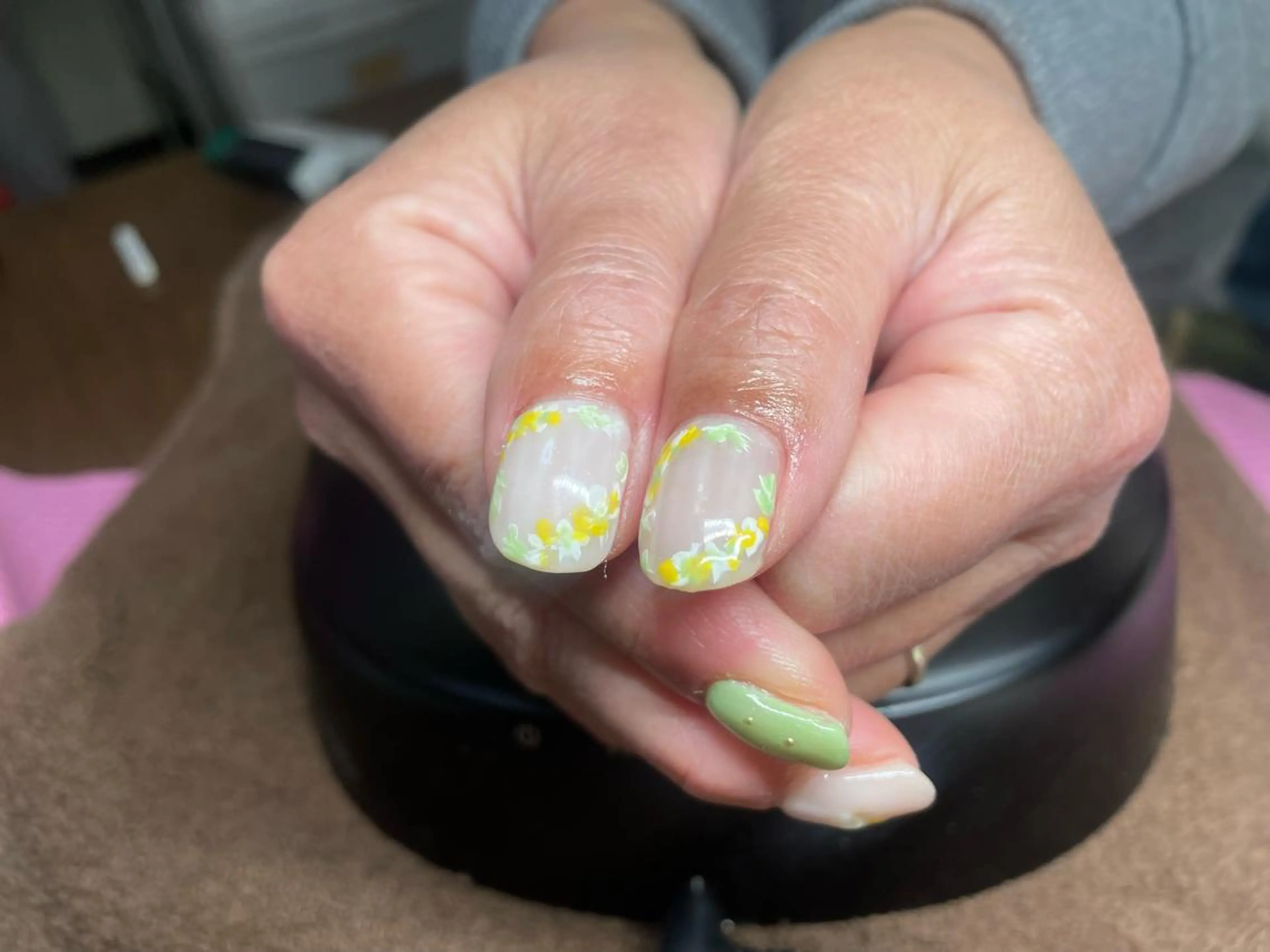 ミディアム ネイル M. KOTOMIのネイルデザイン