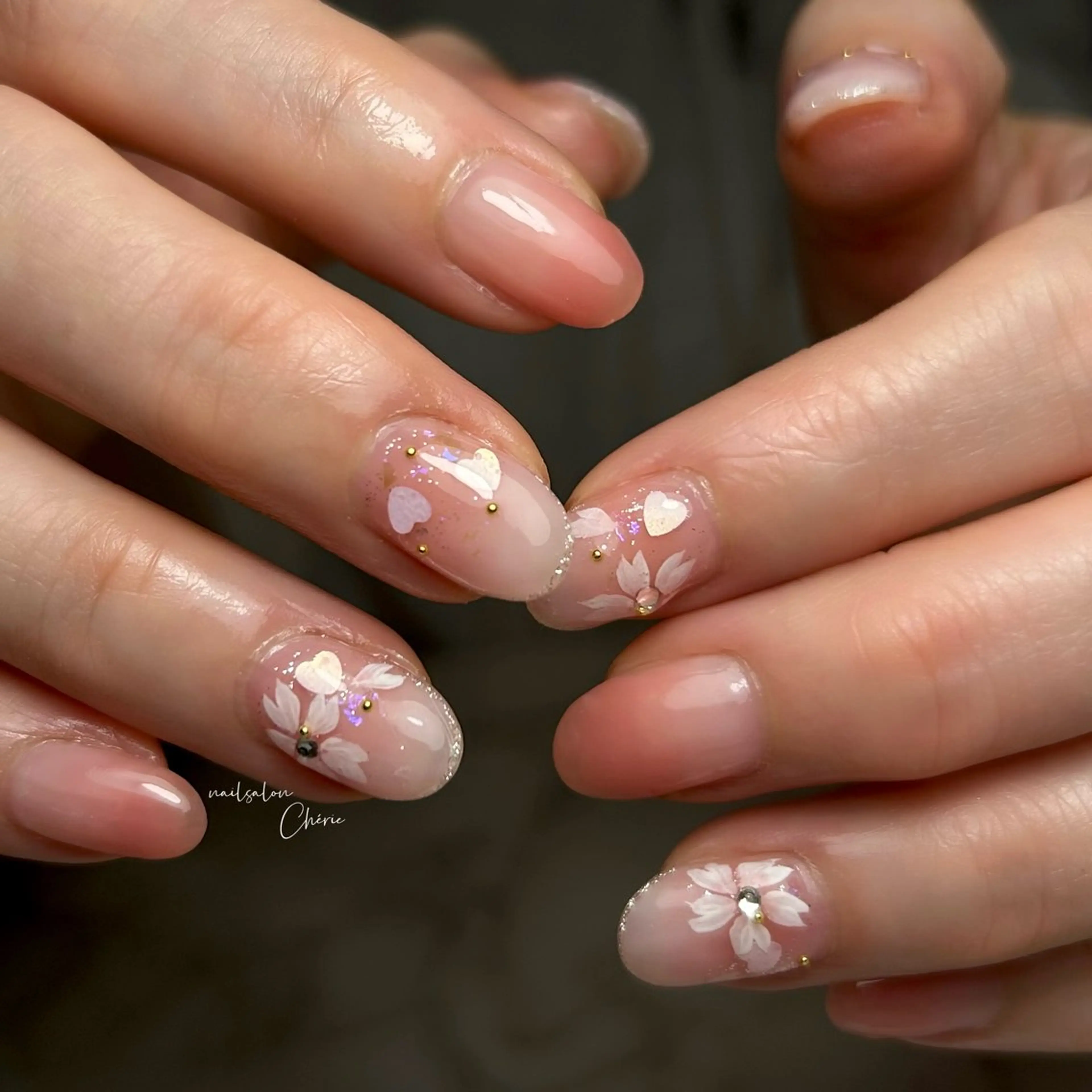 ネイル nailsalon Chérie by Raika所属・nailsalon Chérieのネイルデザイン