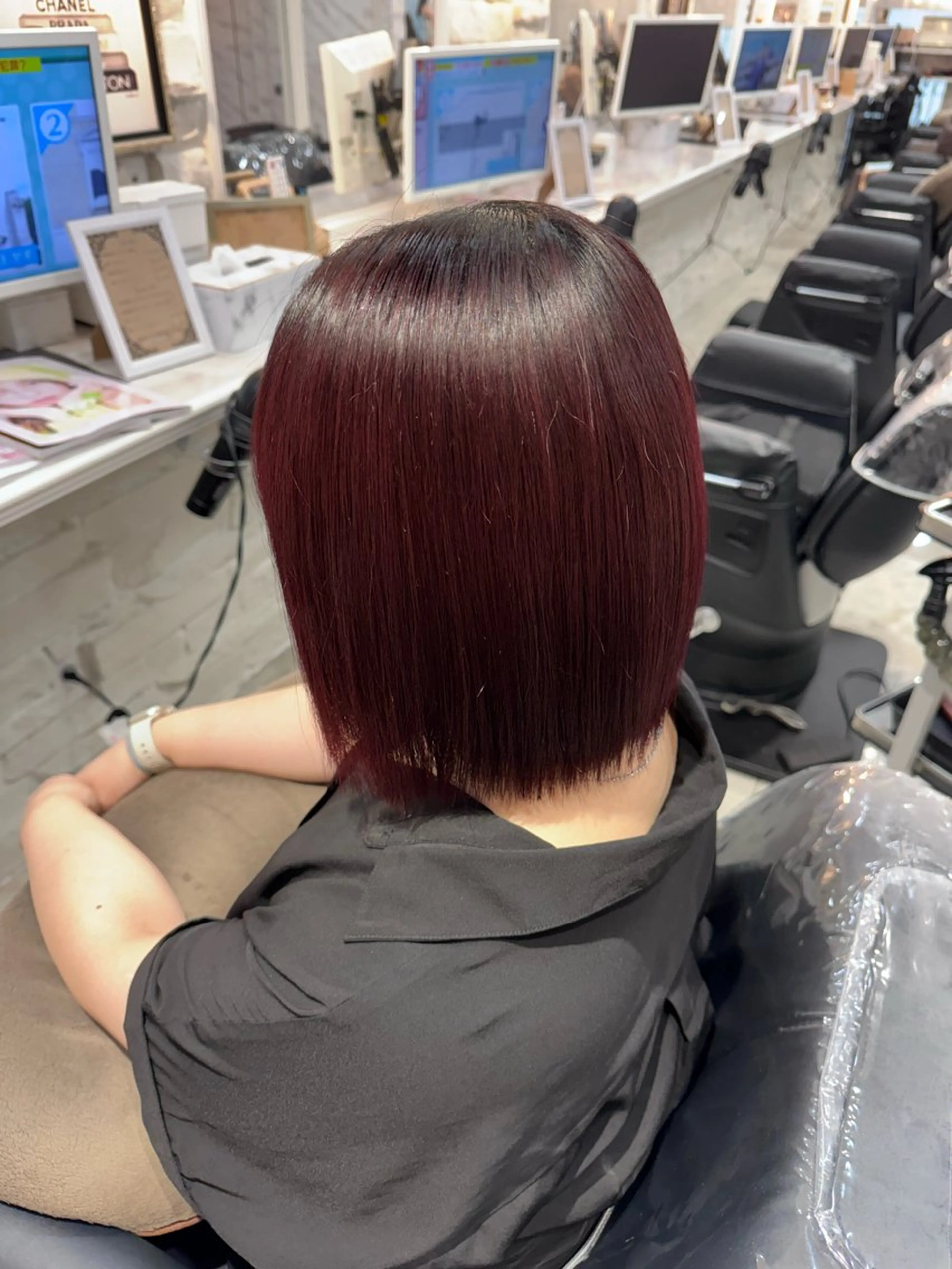 ショート ヘアカラー 細矢 翔太のヘアスタイル