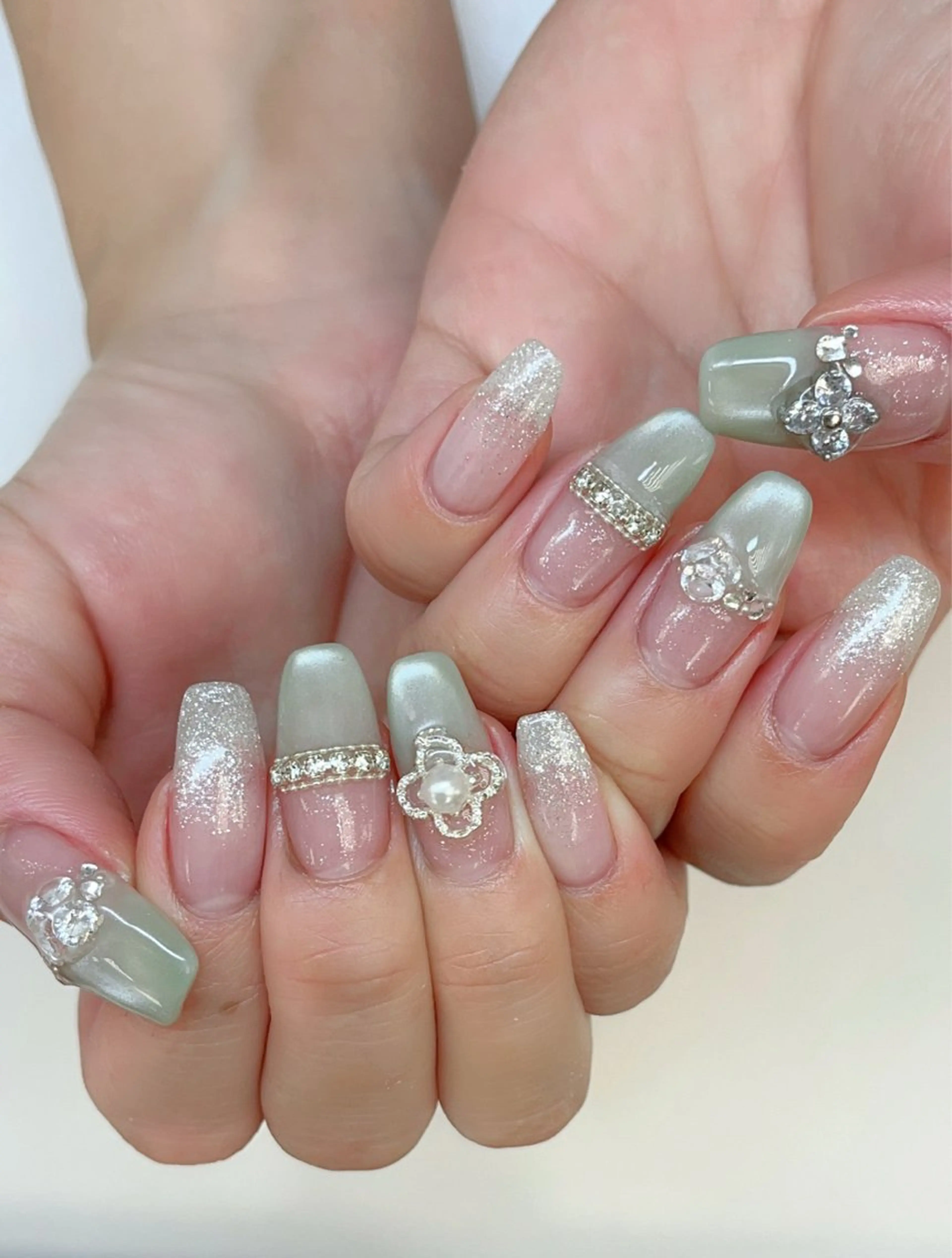 ネイル グリーン ハンドネイル nailland♡ Airiのネイルデザイン