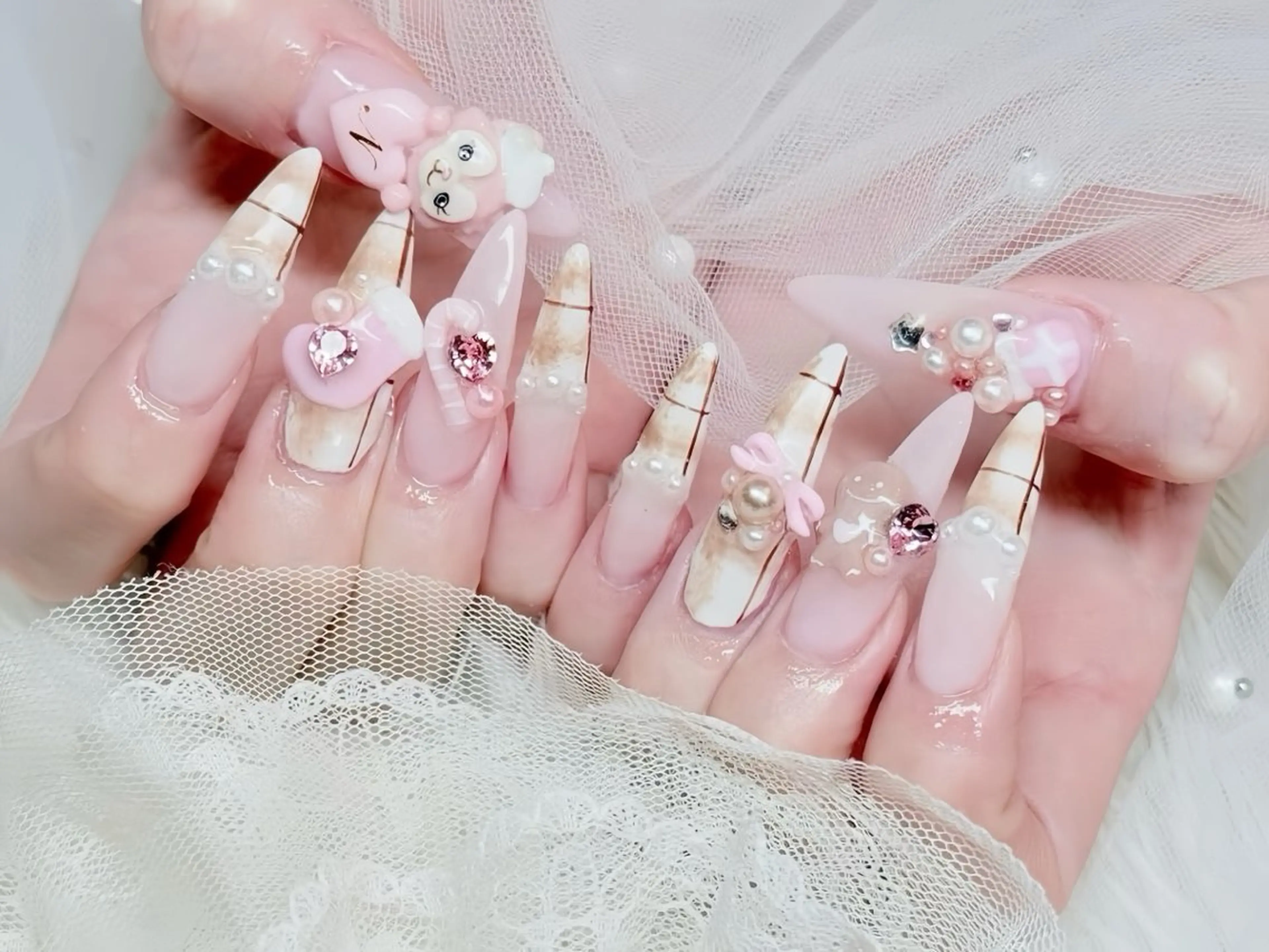 🎀チップ長さ出し🎀6本アート・ストーン・パーツ付け放題 ¥10500→¥9550の写真