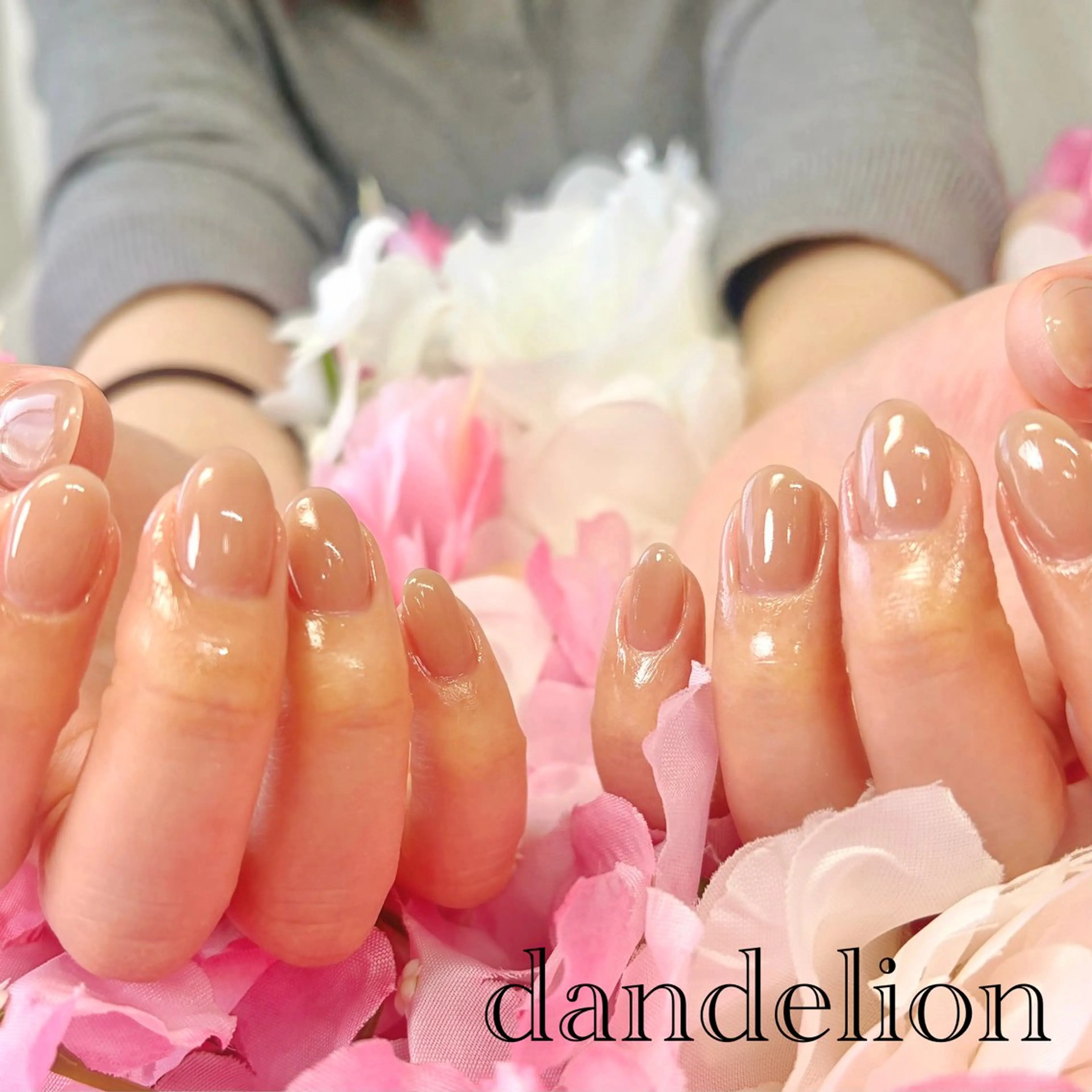 ネイル ハンドネイル ハンドケア dandelion ダンデライオンのネイルデザイン